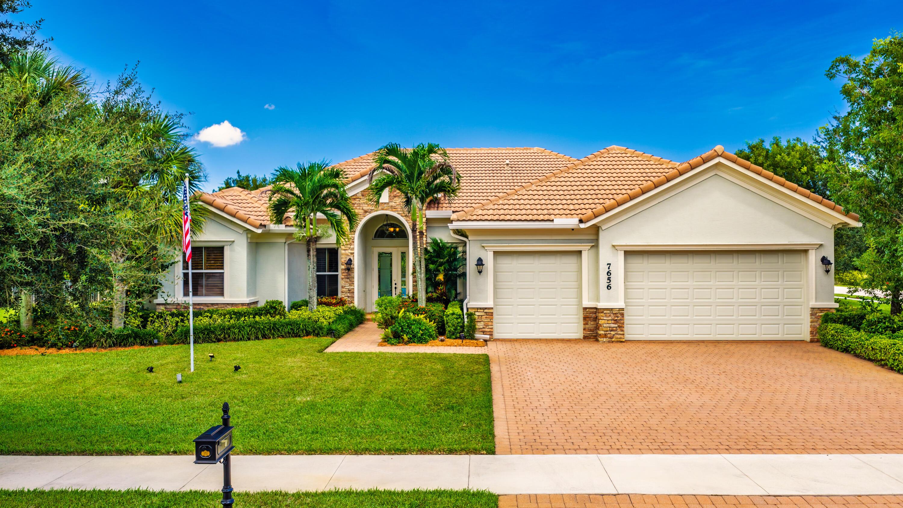 7656 SE RAVISSANT Drive, Stuart, FL 34997, Stuart