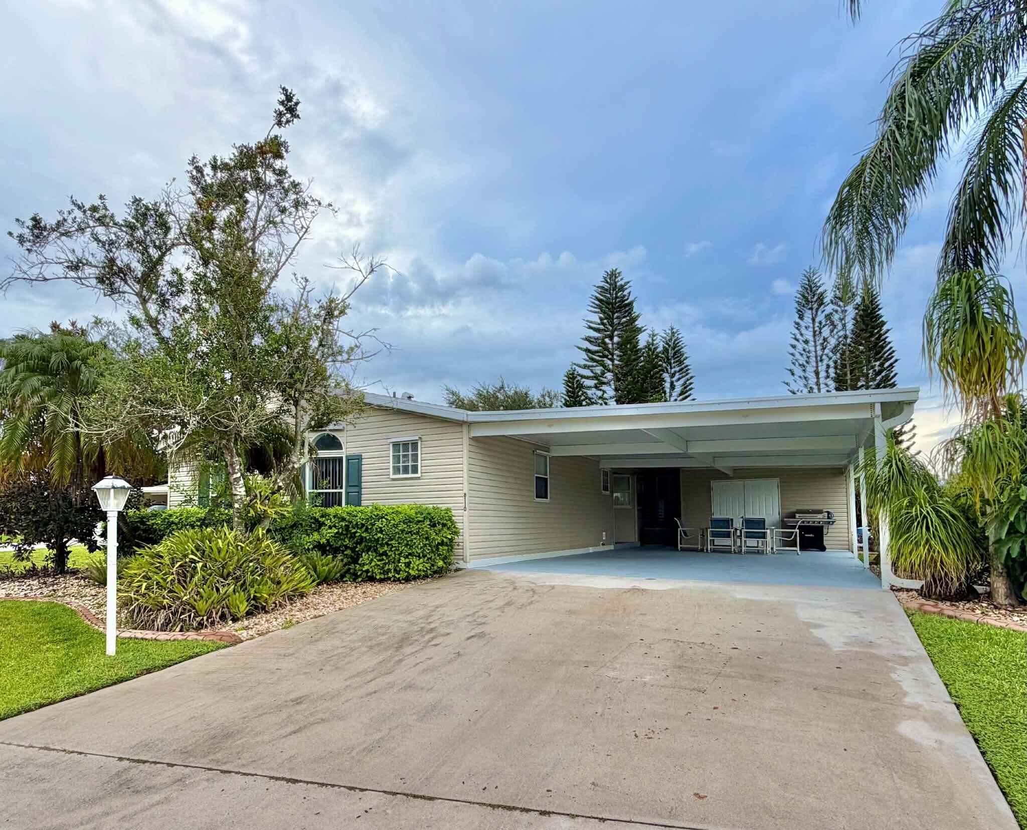 8110 9th Hole Drive, Port St. Lucie, FL 34952, Port St. Lucie - Photo 2
