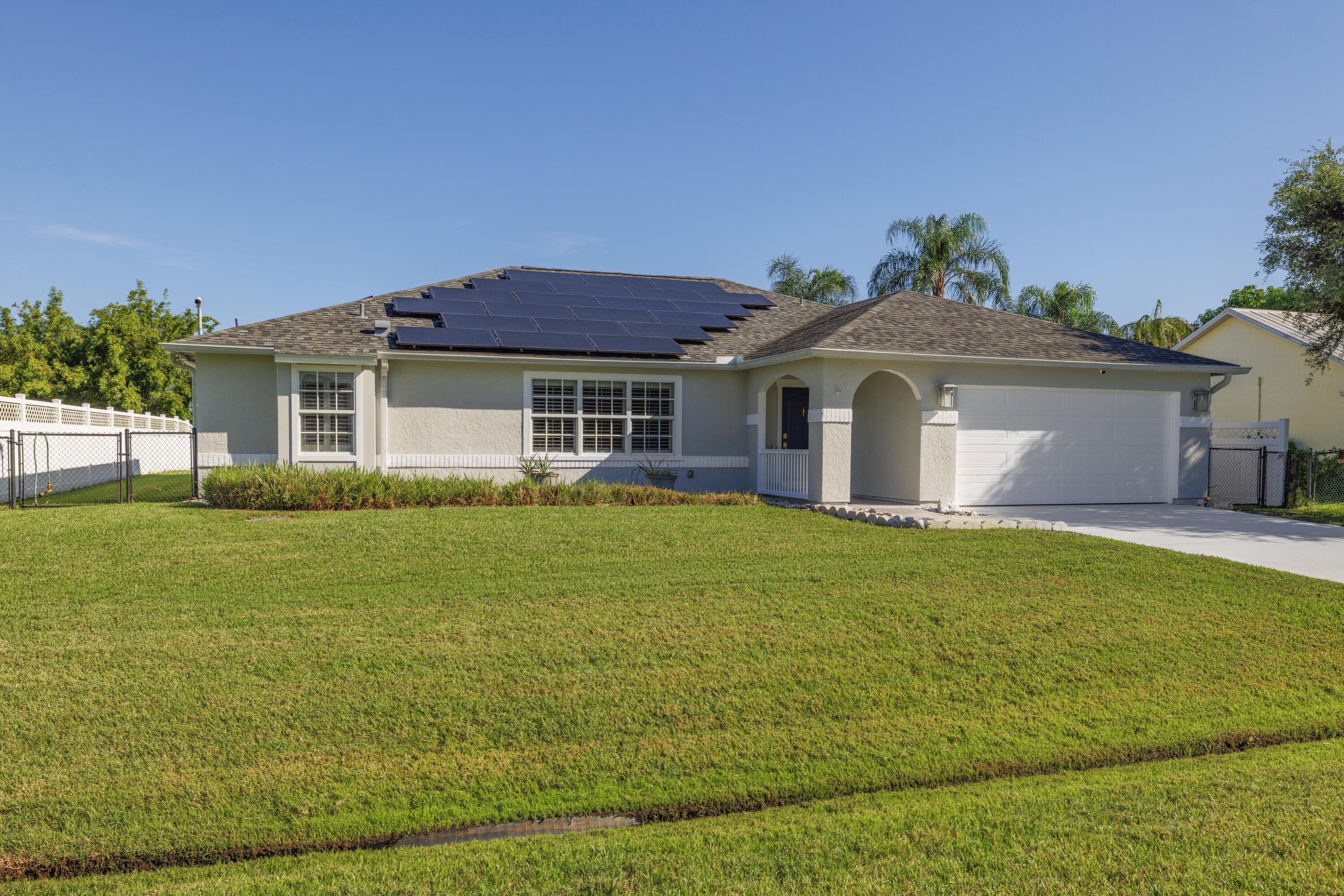 1617 SE North Blackwell Drive, Port St. Lucie, FL 34952, Port St. Lucie - Photo 5