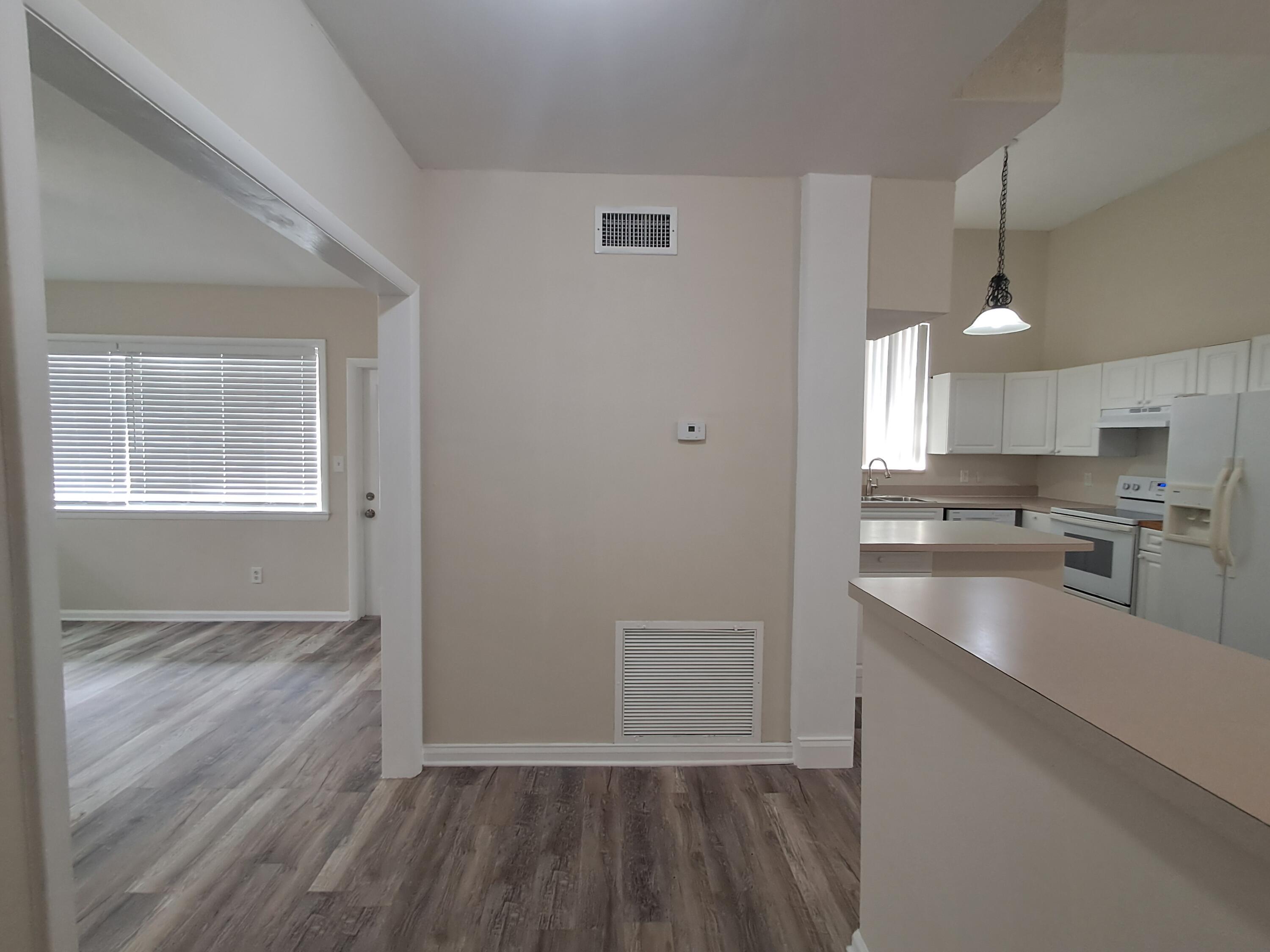 1140 Hernando Street B, Fort Pierce, FL 34949, Fort Pierce - Photo 4