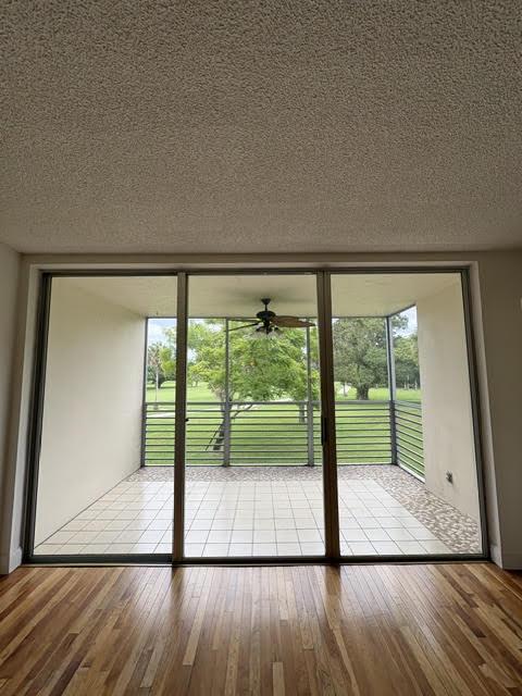 3800 Oaks Clubhouse Drive Unit 211, Pompano Beach, FL 33069, Pompano Beach - Photo 4