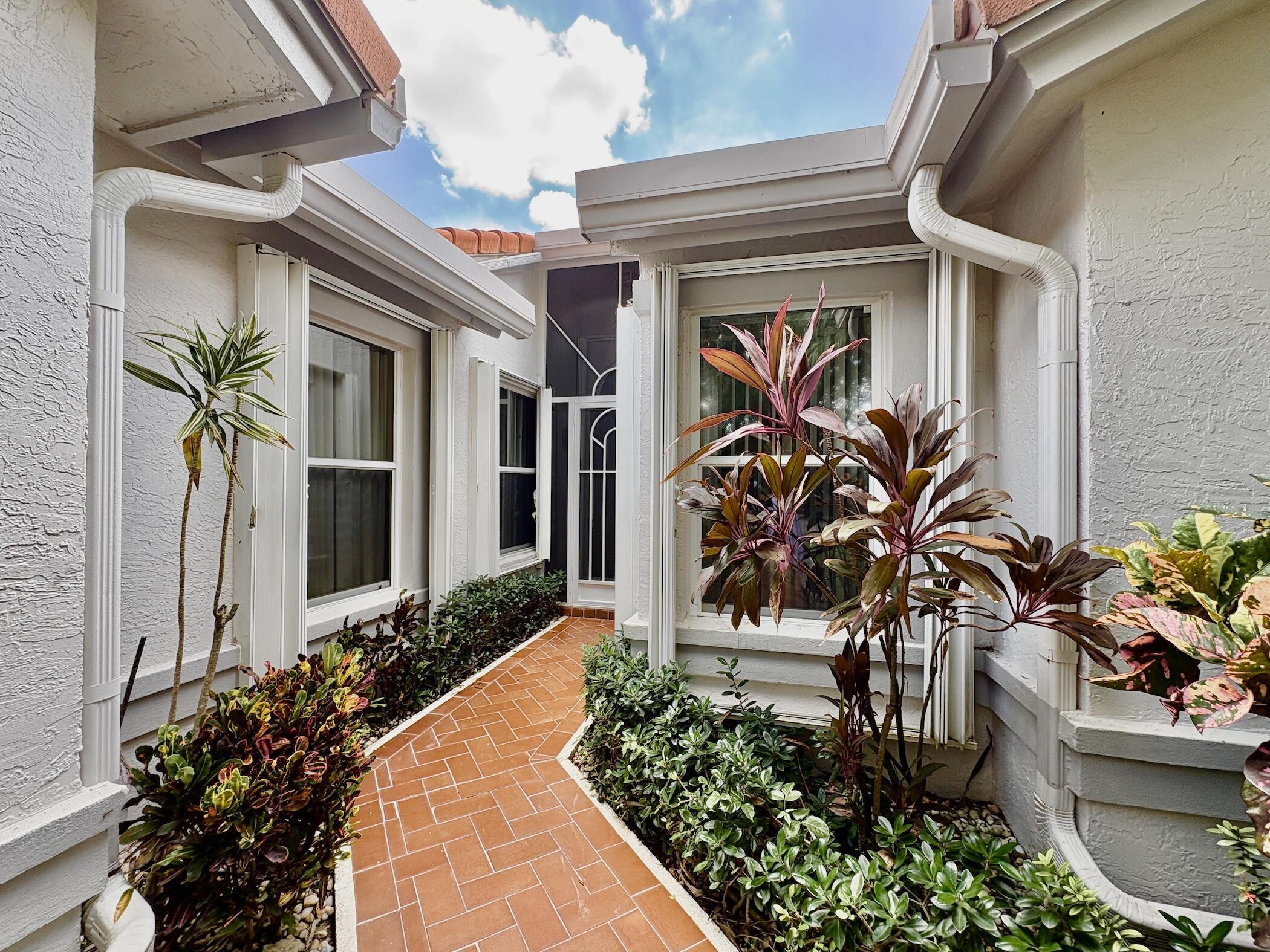 7702 MAJESTIC PALM Drive, Boynton Beach, FL 33437, Boynton Beach - Photo 2