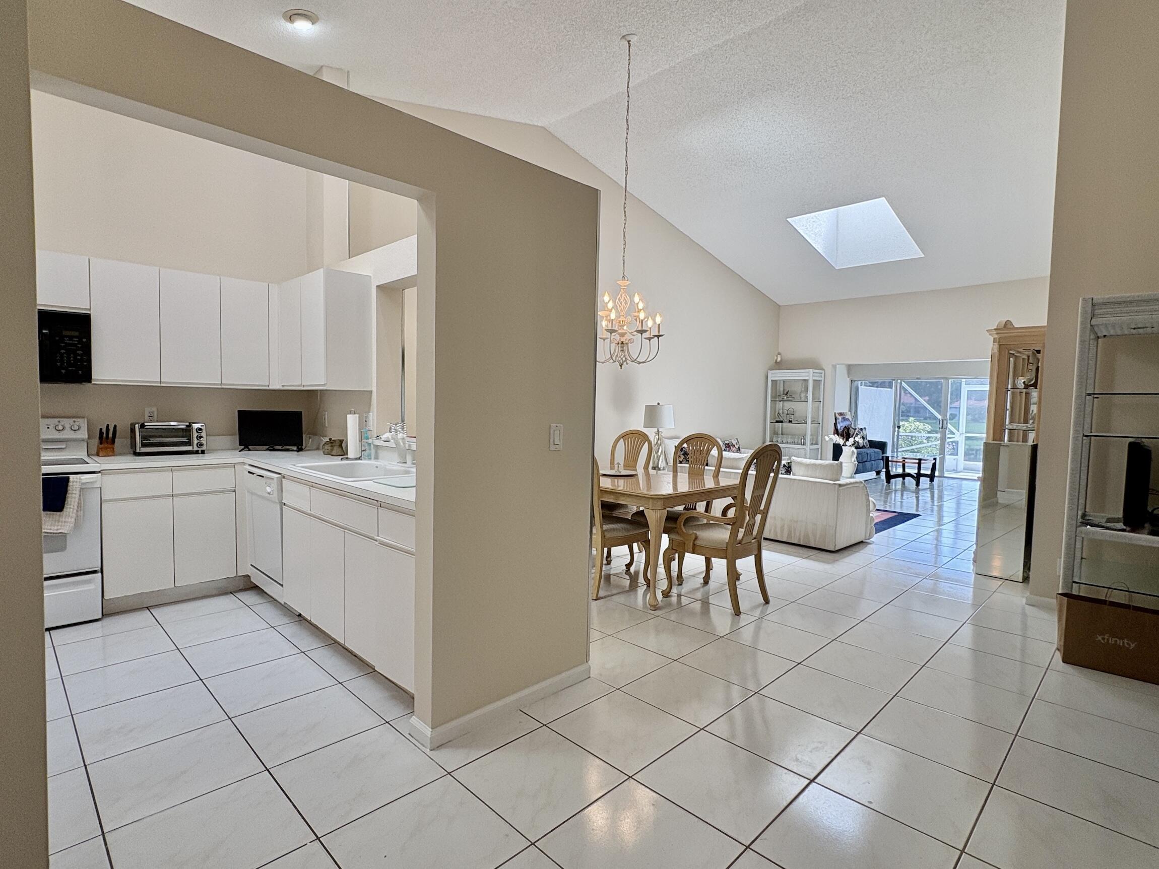 7702 MAJESTIC PALM Drive, Boynton Beach, FL 33437, Boynton Beach - Photo 3