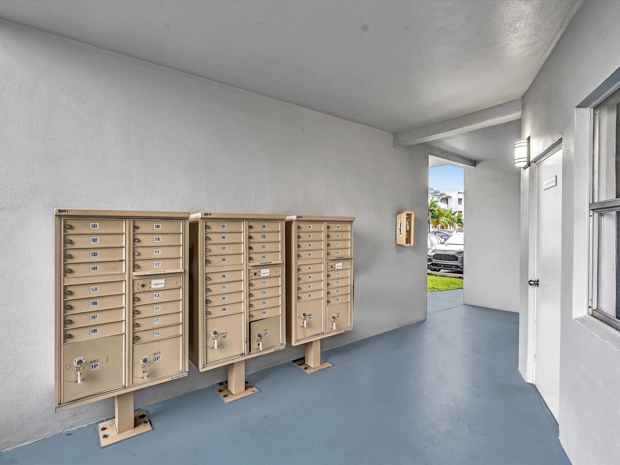 2309 Park Lane 316, Hollywood, FL 33021, Hollywood - Photo 4