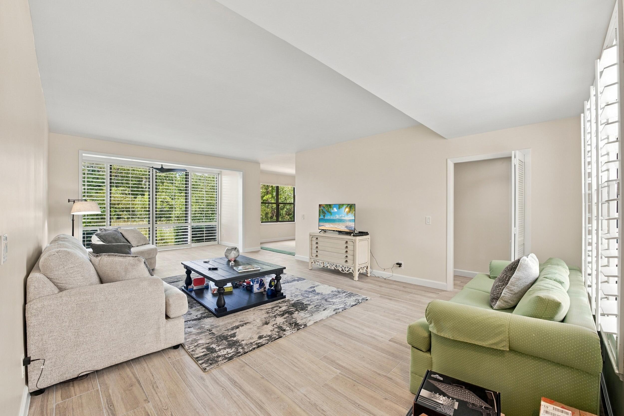 13470 HARBOUR RIDGE Boulevard 3A, Palm City, FL 34990, Palm City - Photo 5