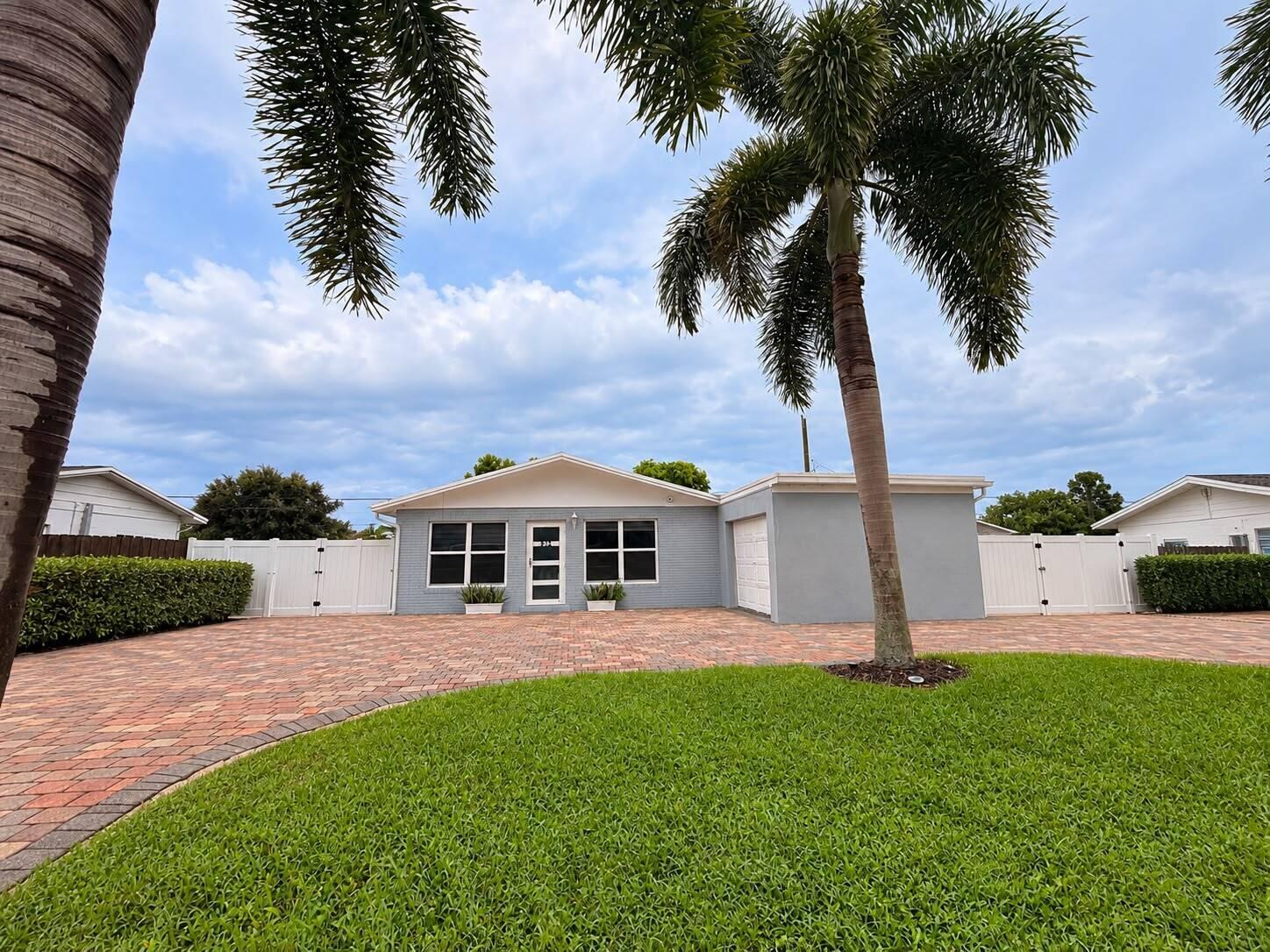 872 HARTH Drive, West Palm Beach, FL 33415, West Palm Beach