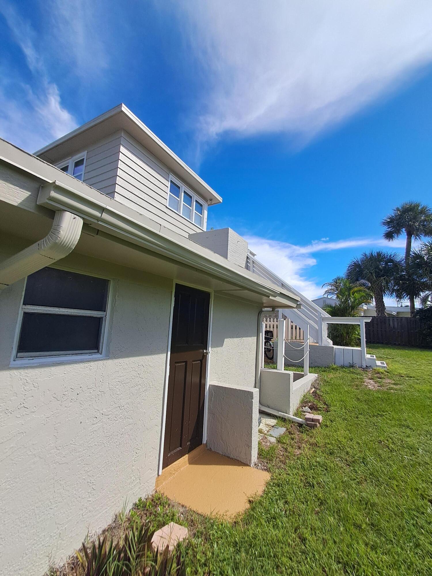 1140 Hernando Street B, Fort Pierce, FL 34949, Fort Pierce - Photo 2