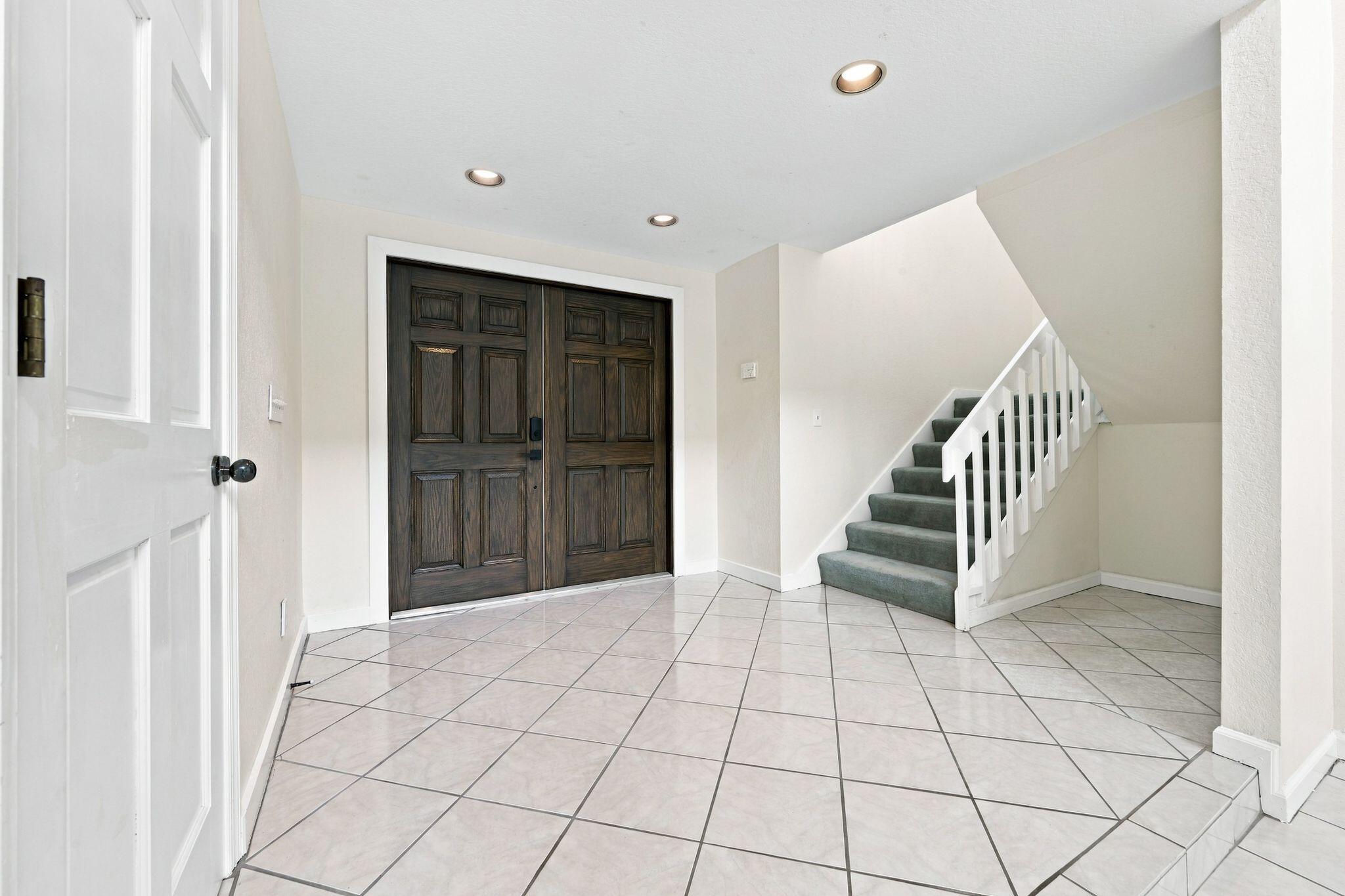 12871 La Rochelle Circle, Palm Beach Gardens, FL 33410, Palm Beach Gardens - Photo 4