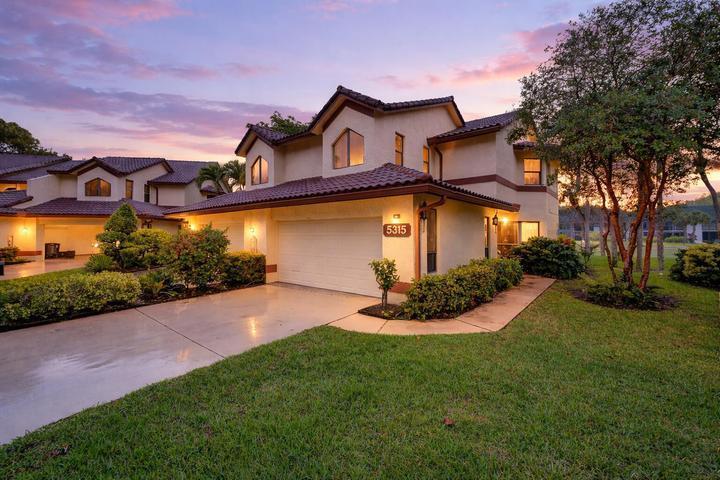5315 10TH FAIRWAY Drive 2, Delray Beach, FL 33484, Delray Beach