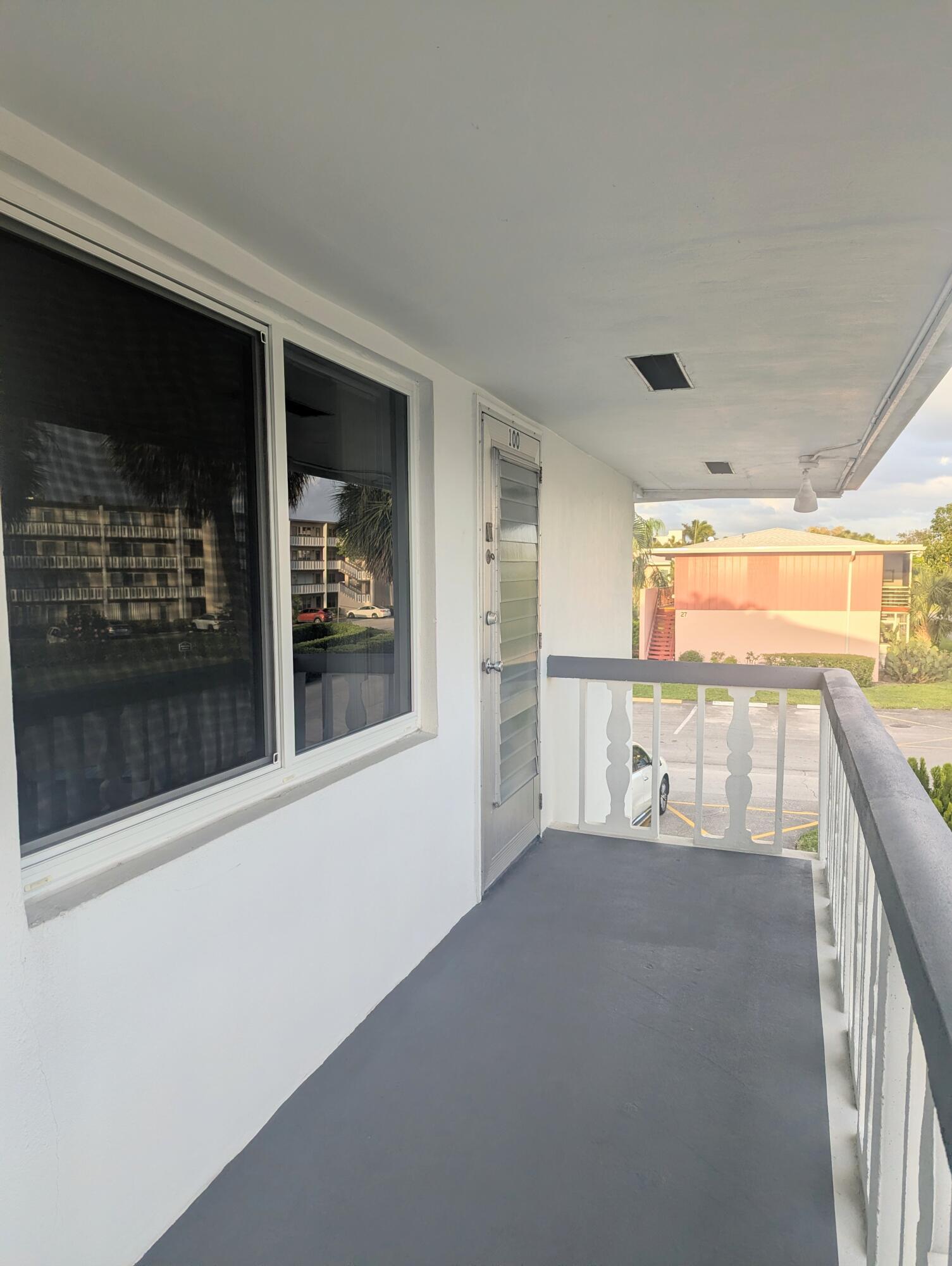 100 Kingswood E, West Palm Beach, FL 33417, West Palm Beach