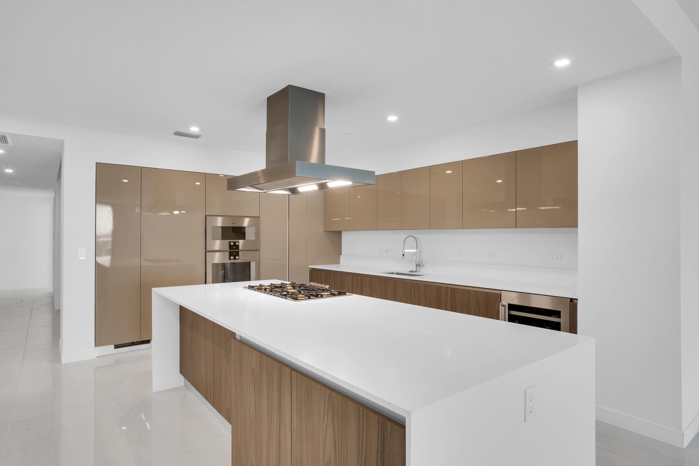 435 BAYSHORE Drive 803, Fort Lauderdale, FL 33304, Fort Lauderdale - Photo 5