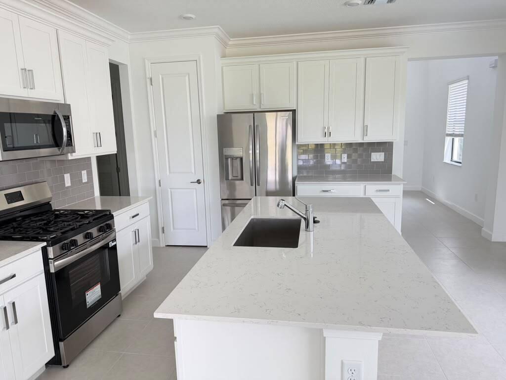 10676 NW Wilgrove Lane, Port St. Lucie, FL 34987, Port St. Lucie - Photo 3
