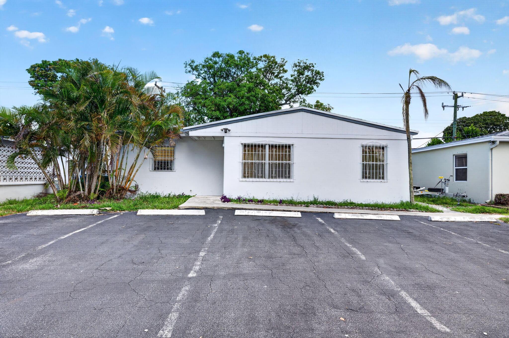 130 NE 51ST Street, Oakland Park, FL 33334, Oakland Park - Photo 2