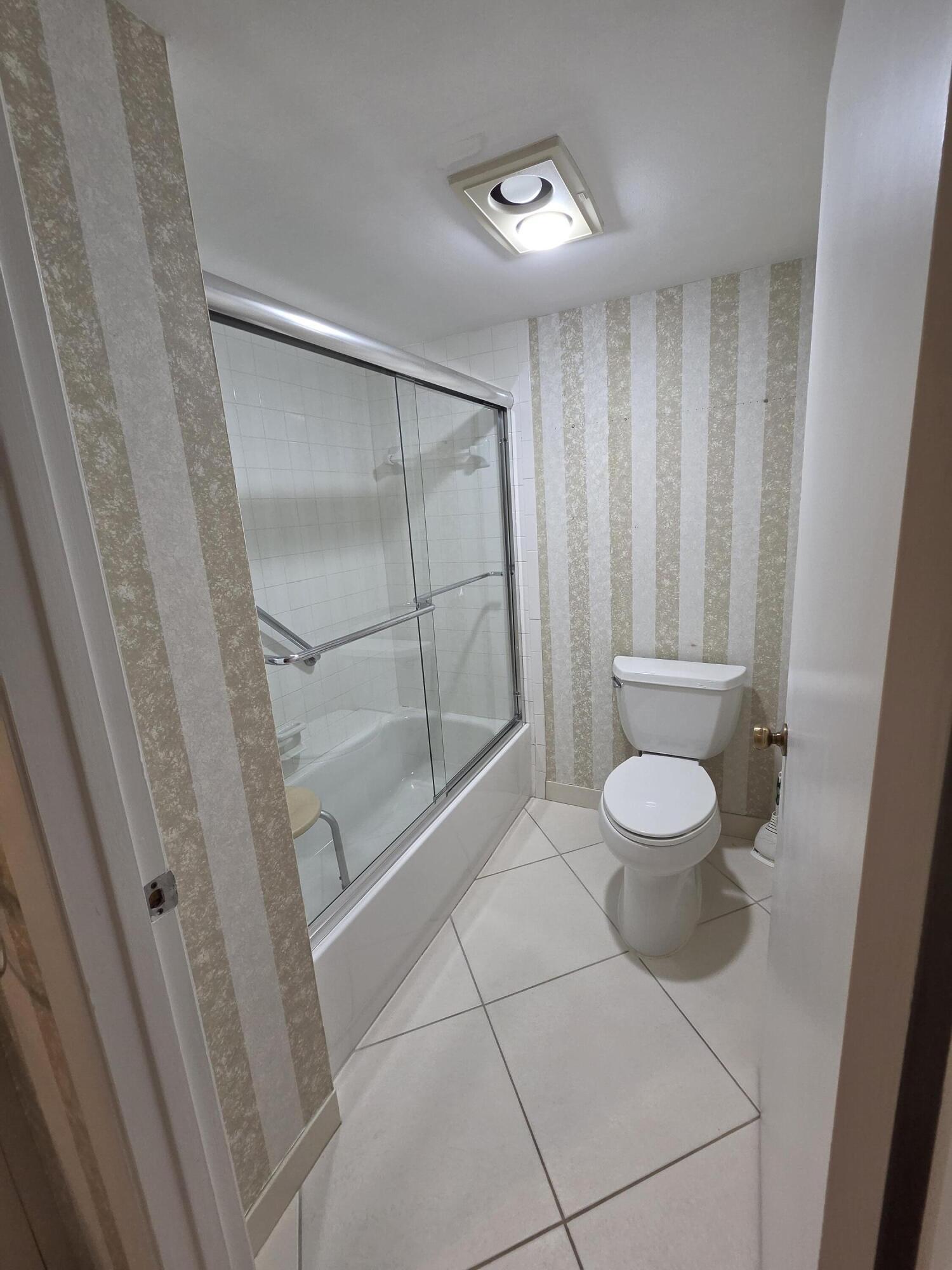 21500 Cypress Hammock Drive 38e, Boca Raton, FL 33428, Boca Raton - Photo 5
