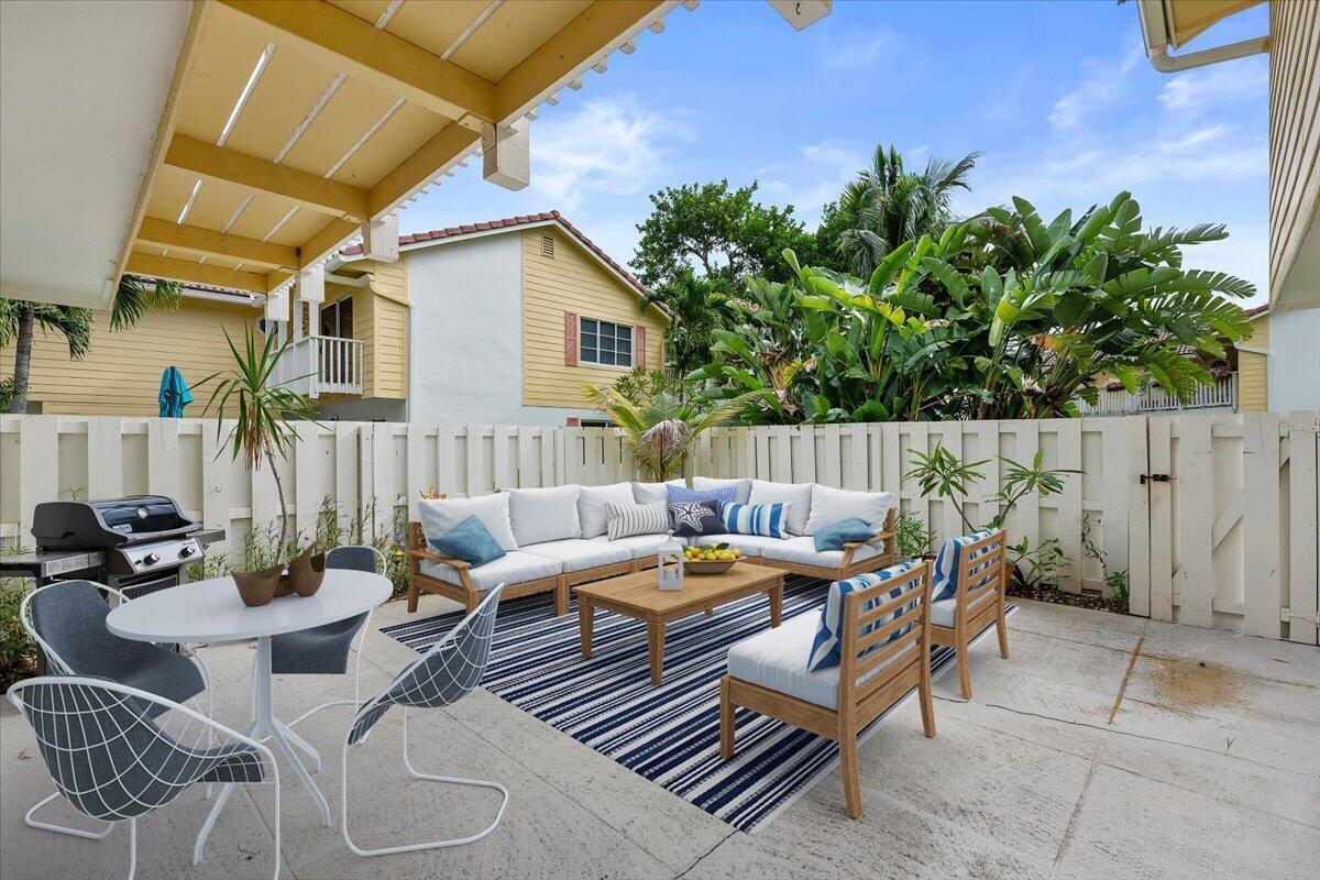 251 SEABREEZE Circle, Jupiter, FL 33477, Jupiter - Photo 3