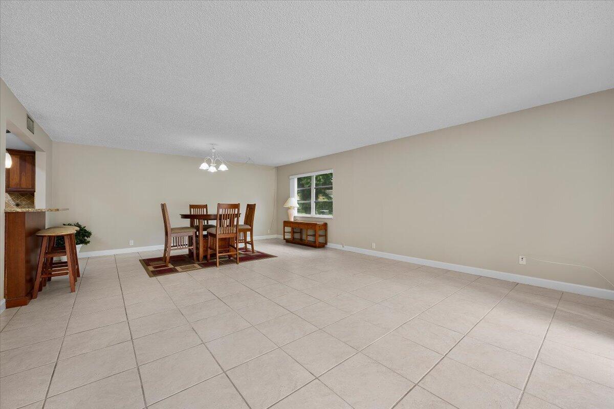 251 SEABREEZE Circle, Jupiter, FL 33477, Jupiter - Photo 5
