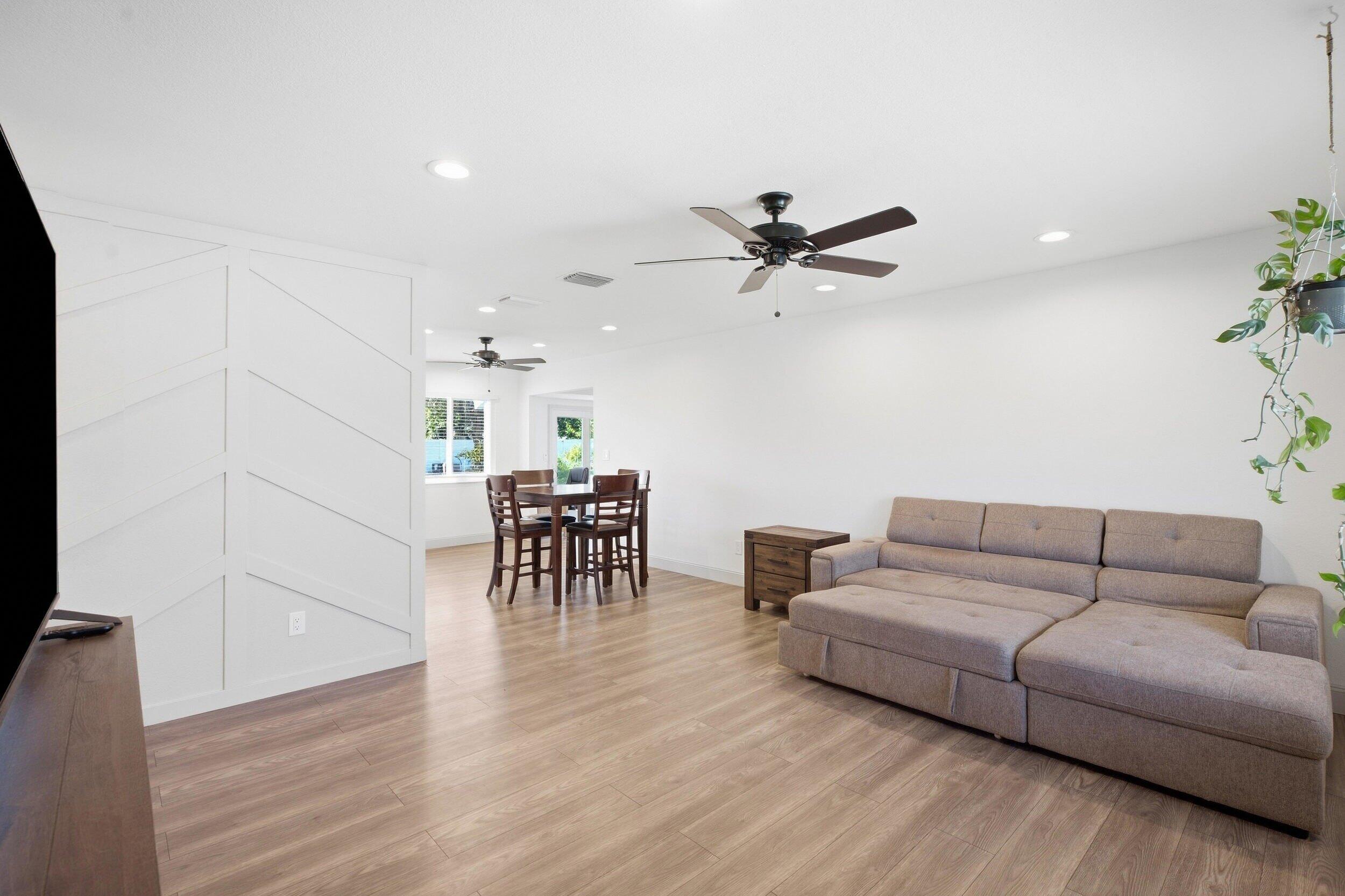674 SW Old Briar Avenue, Port St. Lucie, FL 34953, Port St. Lucie - Photo 3