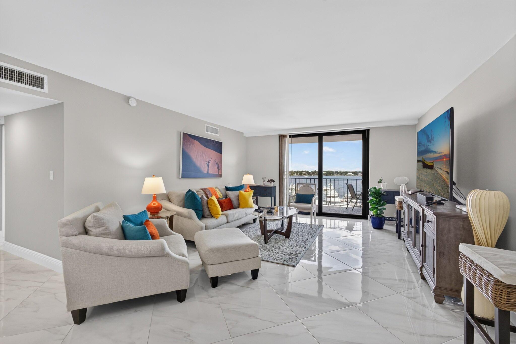 1208 MARINE Way 402, North Palm Beach, FL 33408, North Palm Beach - Photo 4