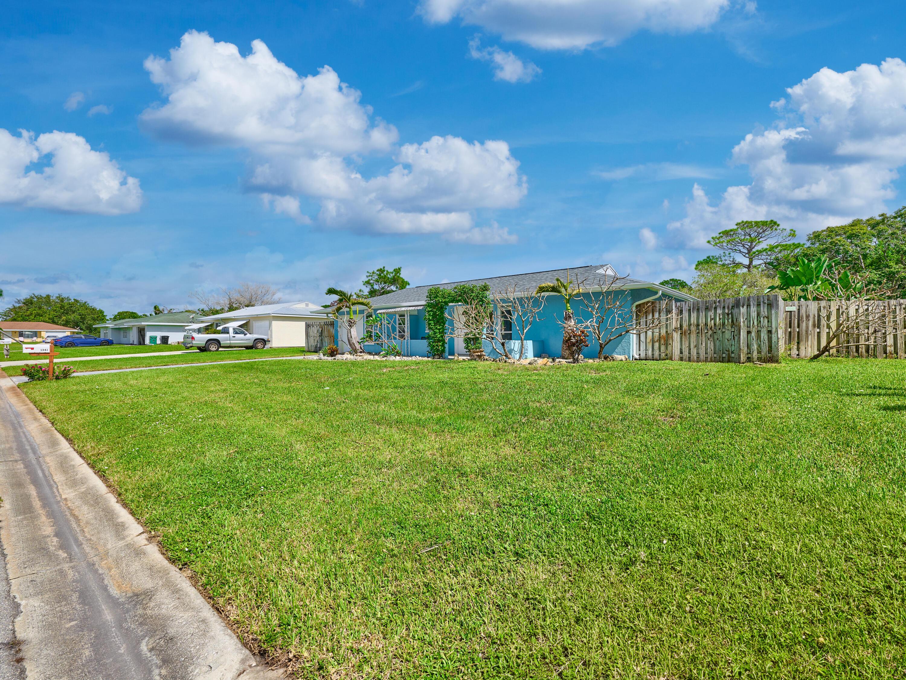 1341 SE MOHAVE Street, Port St. Lucie, FL 34952, Port St. Lucie - Photo 3