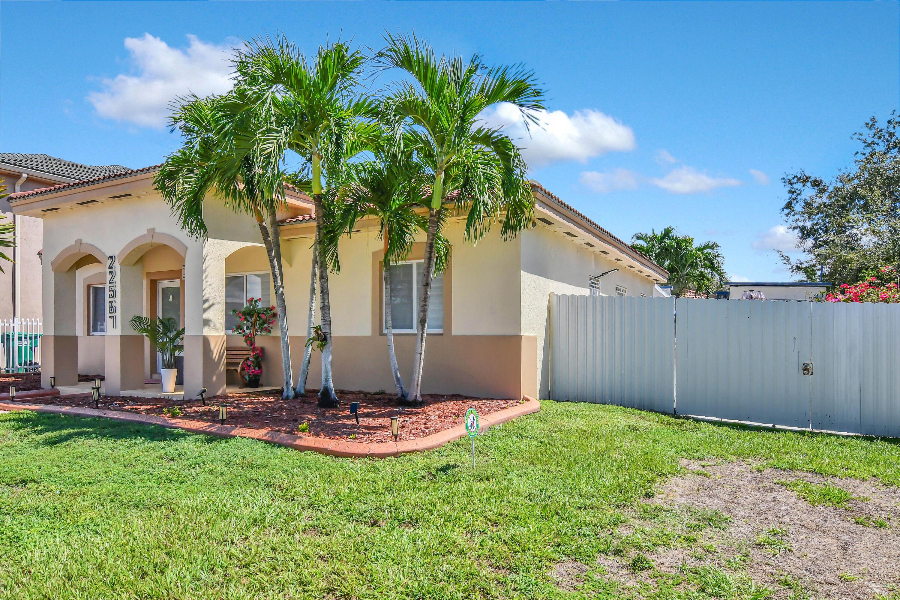 22567 SW 102ND Path, Cutler Bay, FL 33190, Cutler Bay - Photo 2
