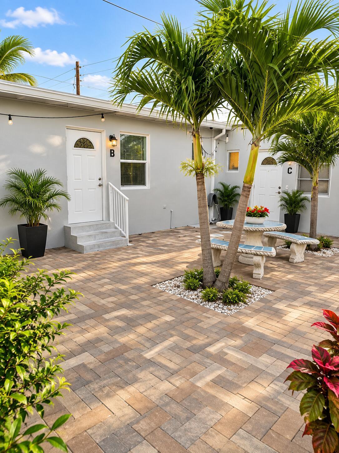 320 S K Street B, Lake Worth, FL 33460, Lake Worth