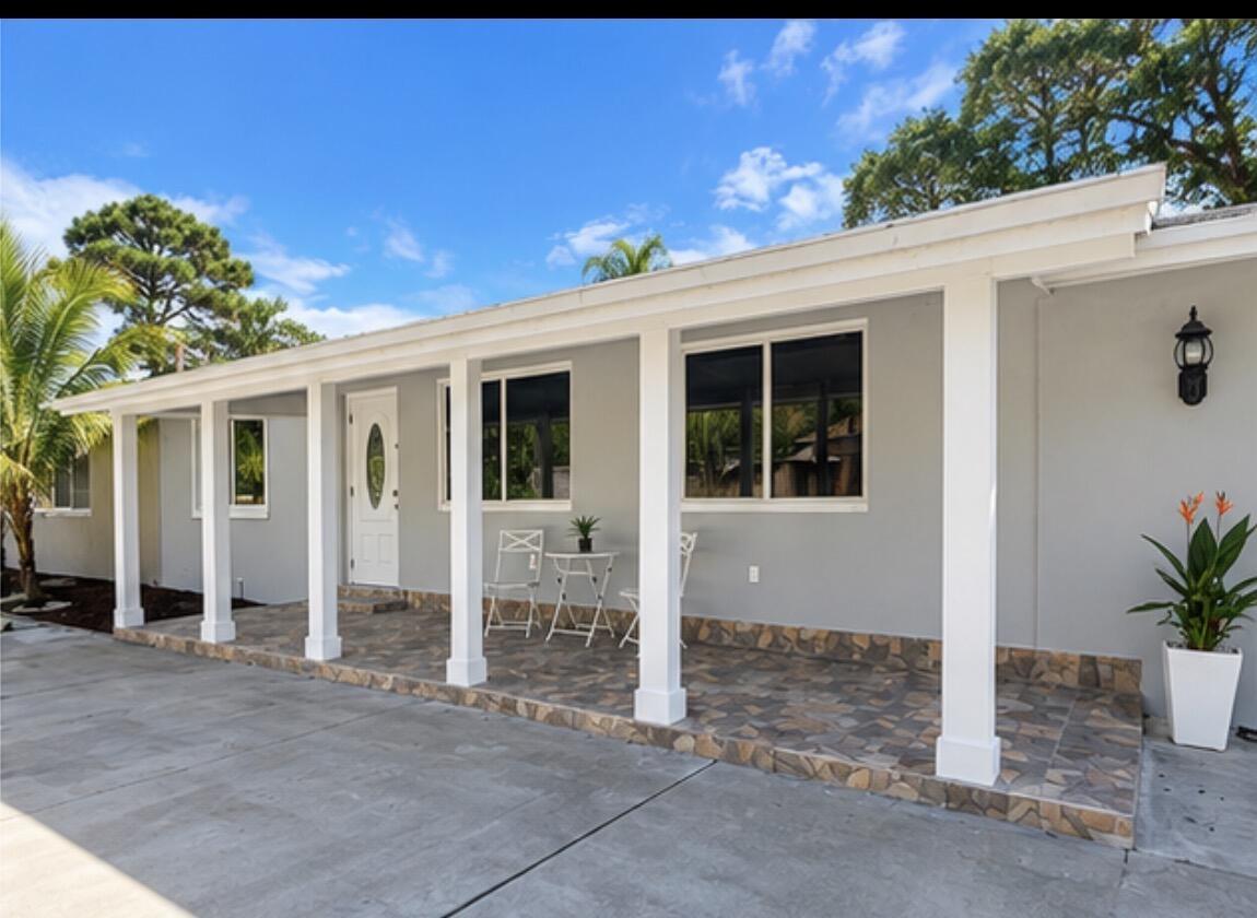 5163 CLUB Road, Haverhill, FL 33415, Haverhill - Photo 5