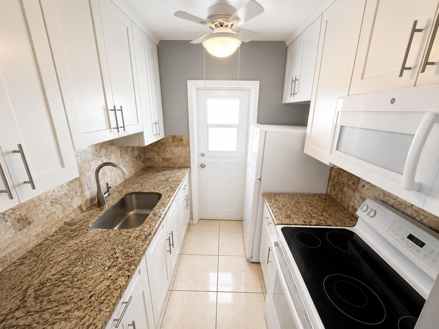 1114 LAKE Terrace 203, Boynton Beach, FL 33426, Boynton Beach - Photo 2