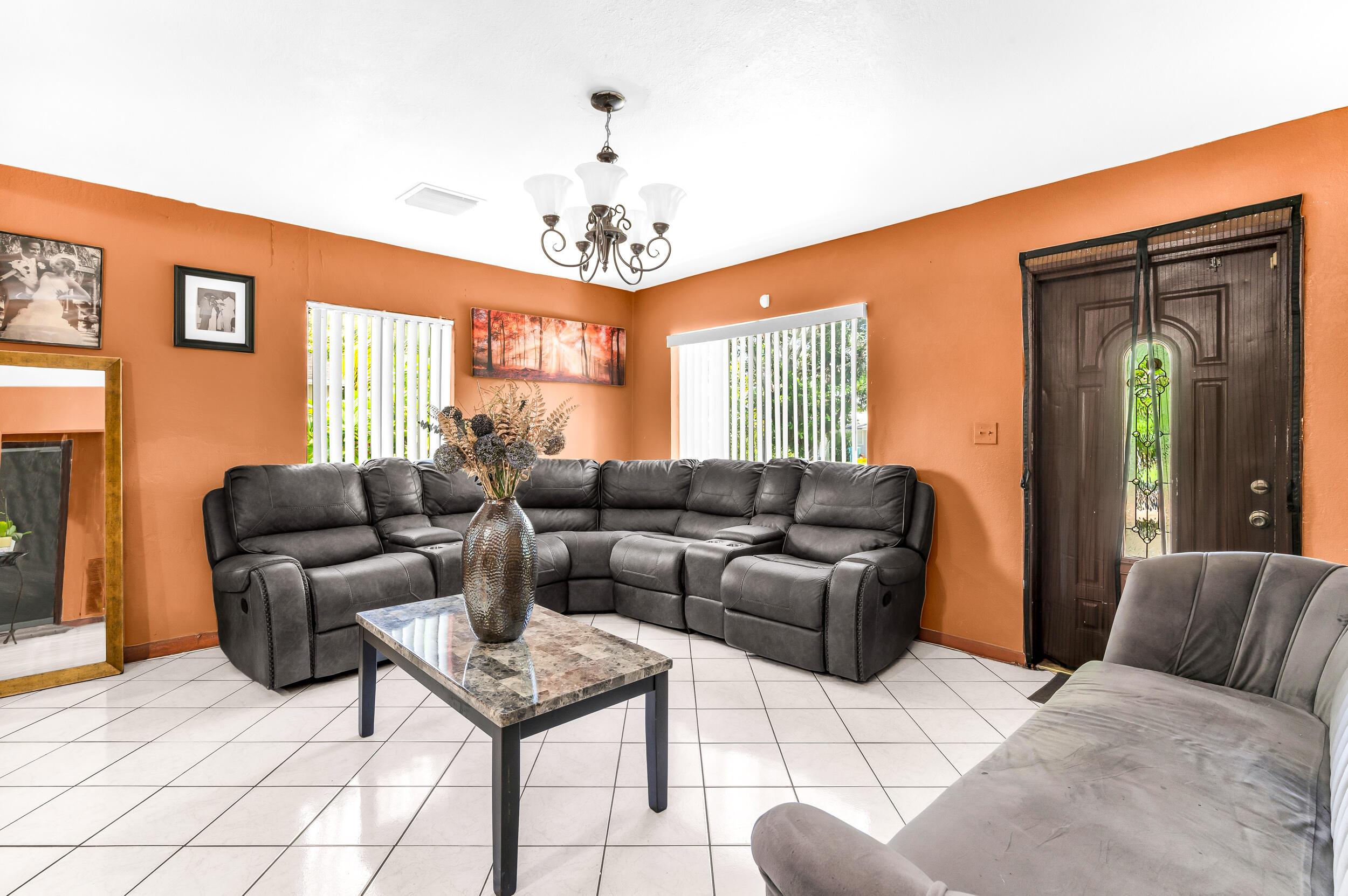 146 SE 5TH Avenue, Boynton Beach, FL 33435, Boynton Beach - Photo 4