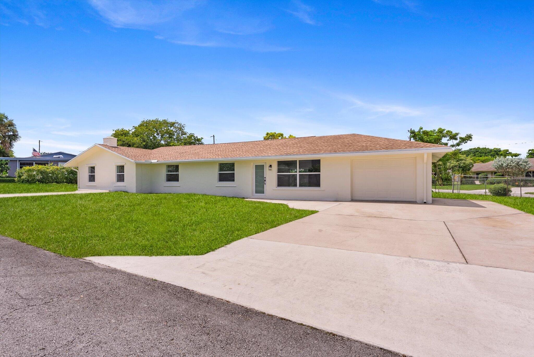 6873 S PLYMOUTH Drive S, Lake Worth, FL 33462, Lake Worth