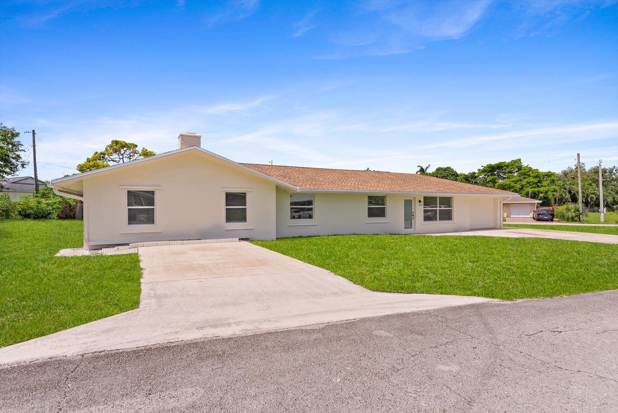 6873 S PLYMOUTH Drive S, Lake Worth, FL 33462, Lake Worth - Photo 3