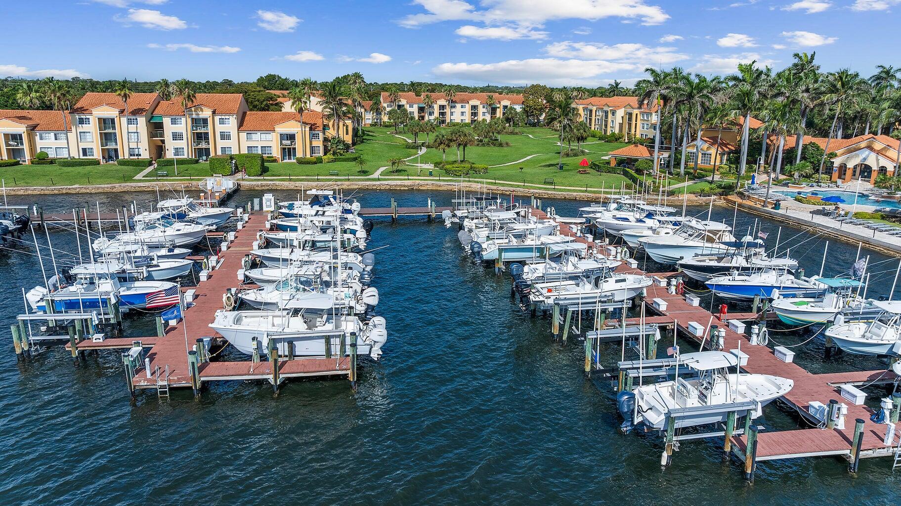 103 Yacht Club Way 104, Hypoluxo, FL 33462, Hypoluxo