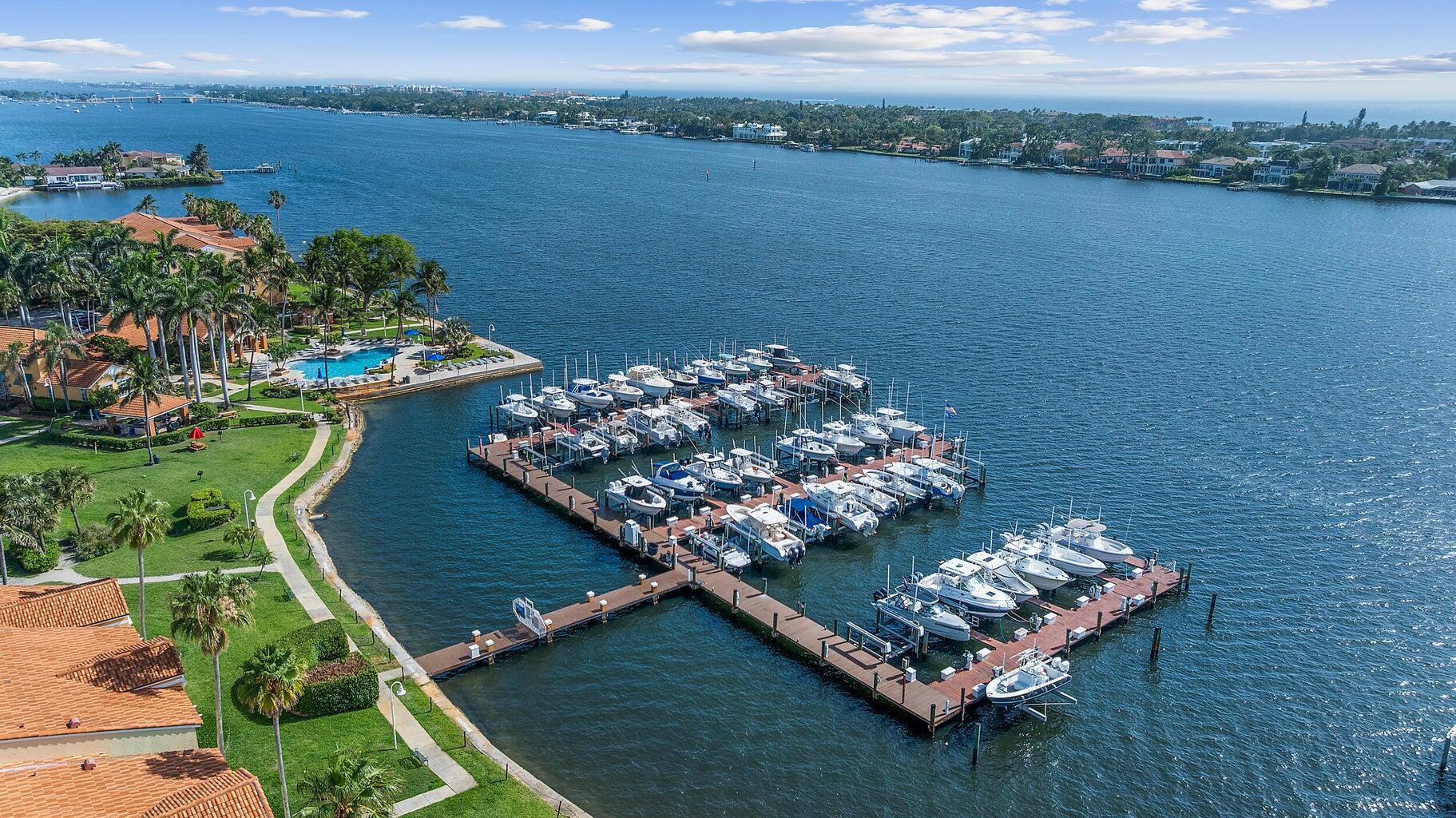 103 Yacht Club Way 104, Hypoluxo, FL 33462, Hypoluxo - Photo 5