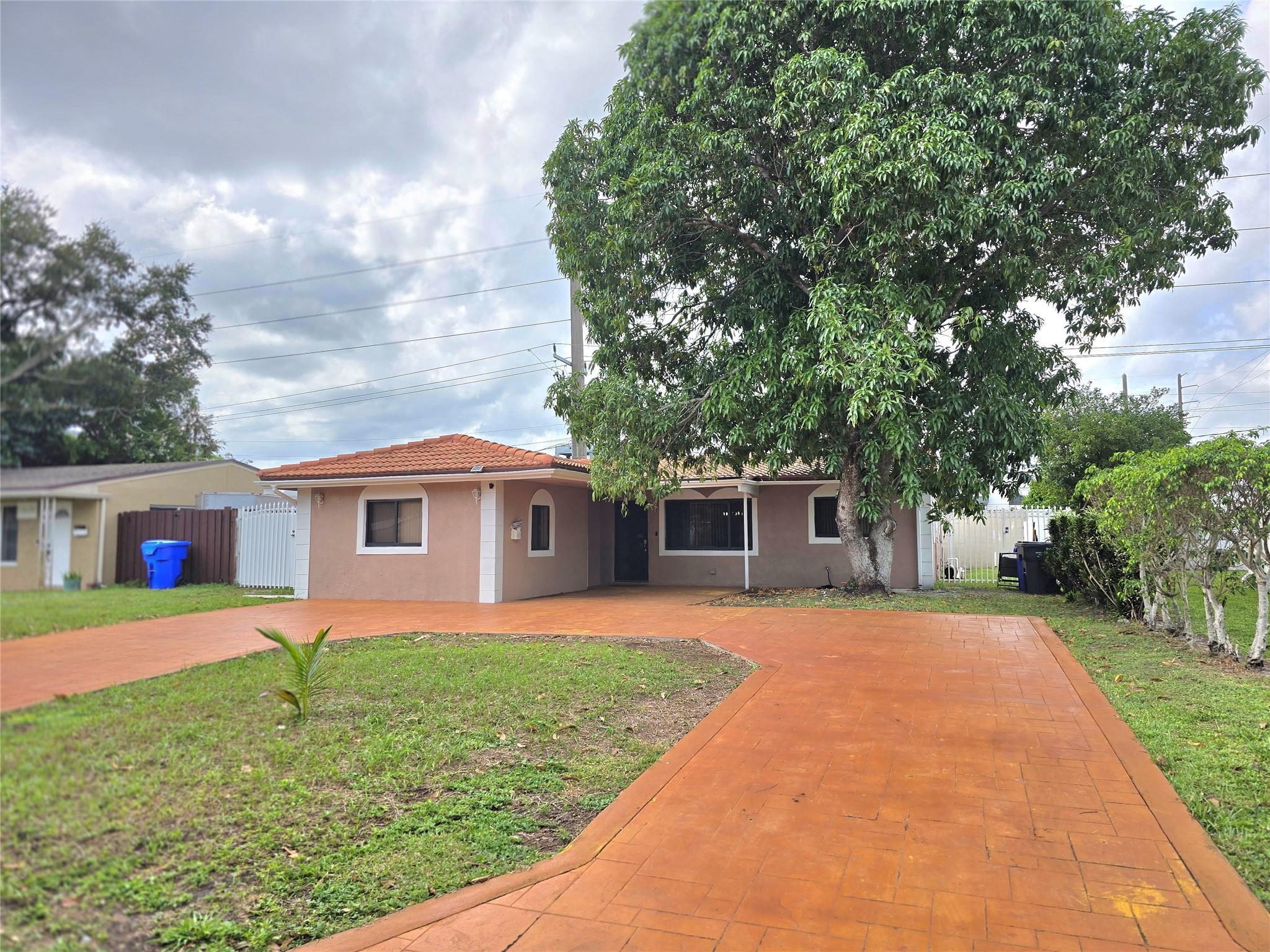 2420 N 59TH Terrace, Hollywood, FL 33021, Hollywood - Photo 2