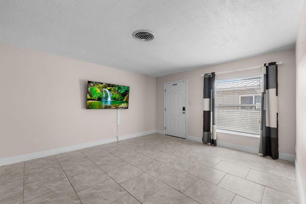 722 Granada Street A, Fort Pierce, FL 34949, Fort Pierce - Photo 3