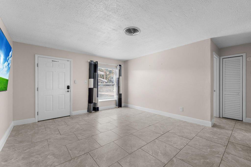 722 Granada Street A, Fort Pierce, FL 34949, Fort Pierce - Photo 4