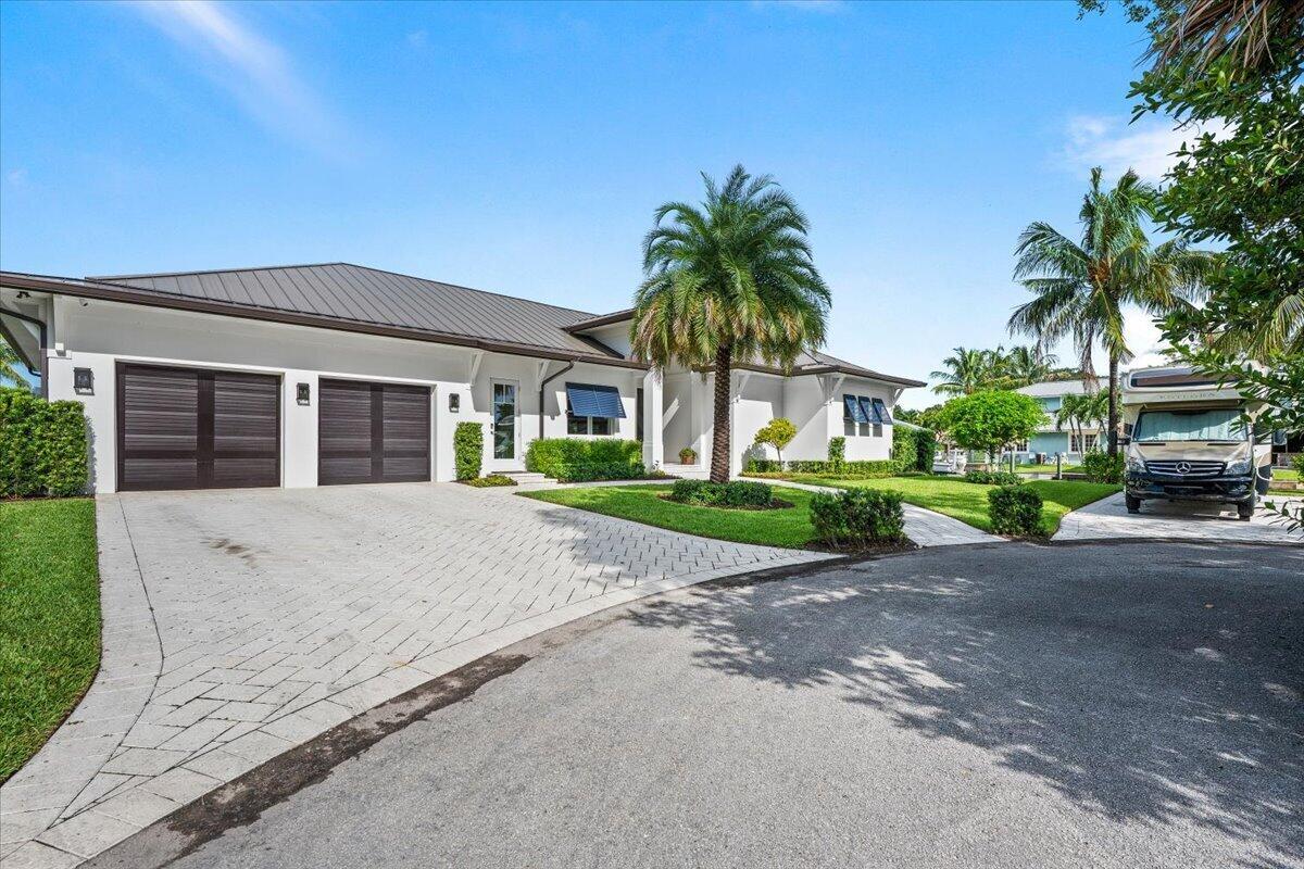 934 N Loxahatchee Drive, Jupiter, FL 33458, Jupiter - Photo 2