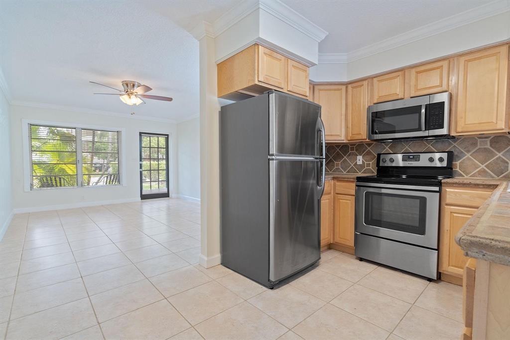 2317 NE 33RD, Fort Lauderdale, FL 33305, Fort Lauderdale - Photo 3