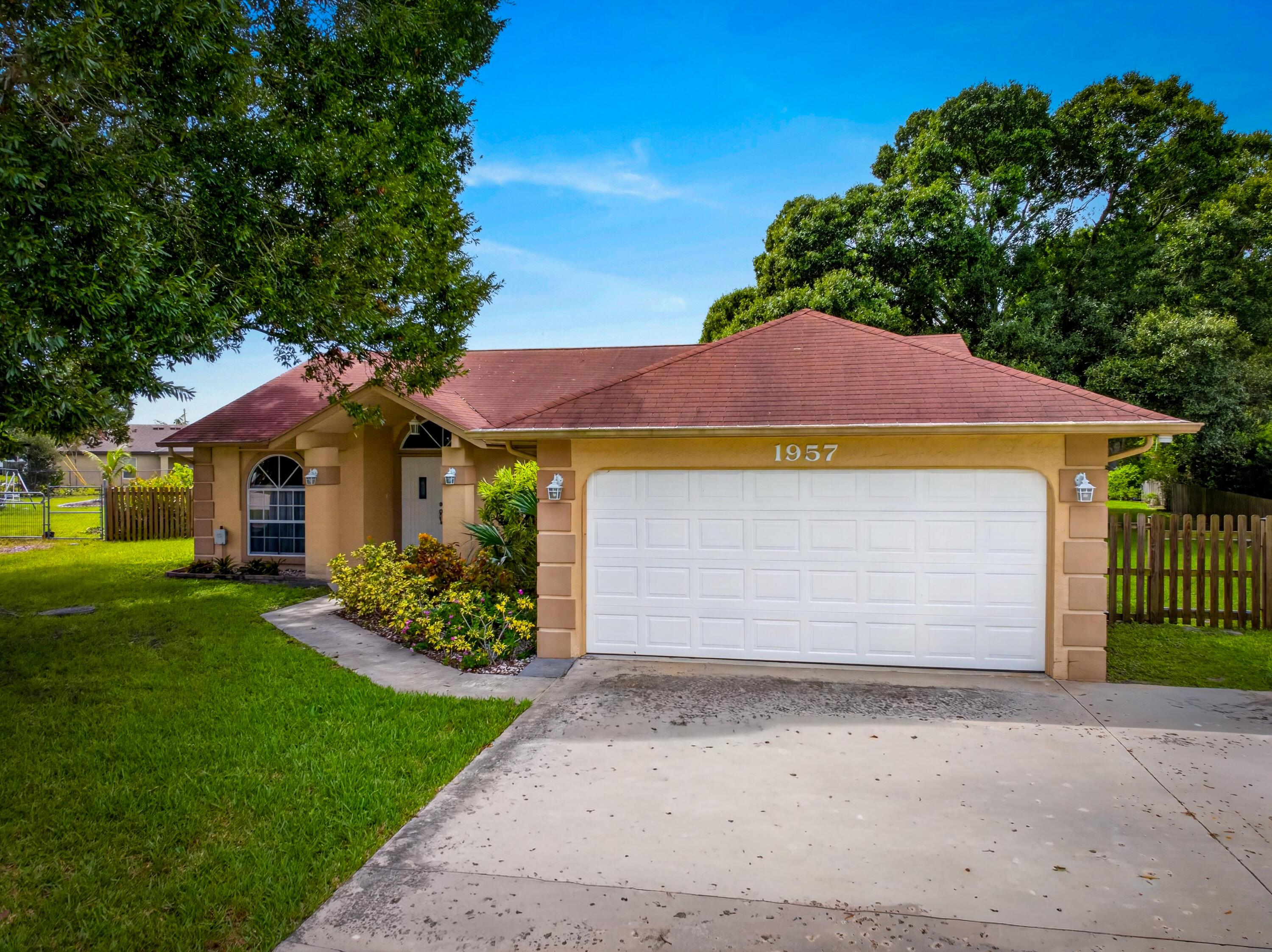 1957 SE DRANSON Circle, Port St. Lucie, FL 34952, Port St. Lucie