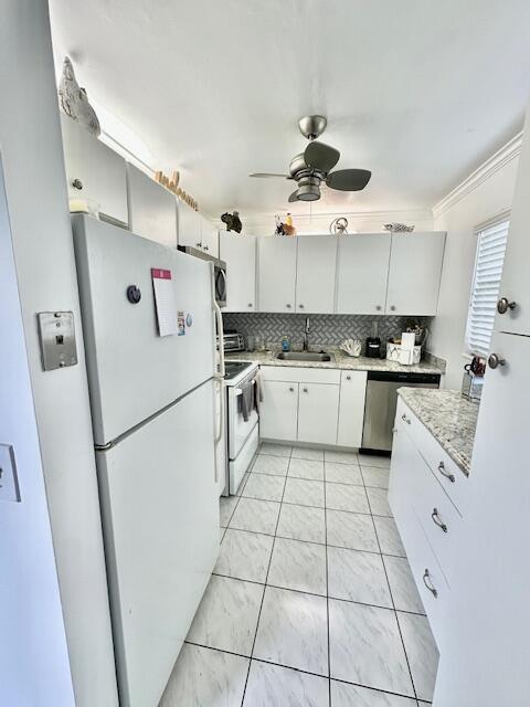 14 Fanshaw A, Boca Raton, FL 33434, Boca Raton - Photo 2