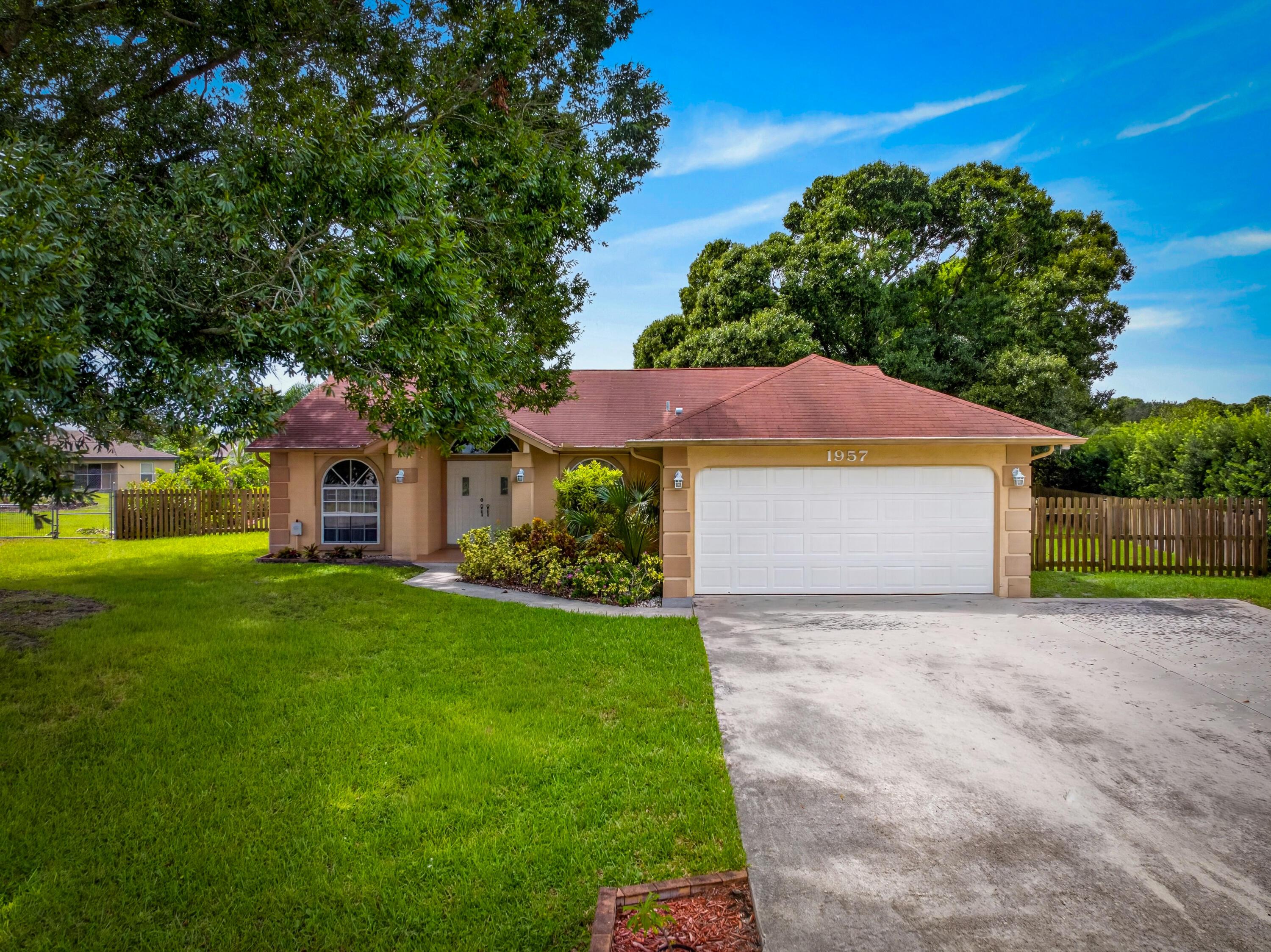 1957 SE DRANSON Circle, Port St. Lucie, FL 34952, Port St. Lucie - Photo 2