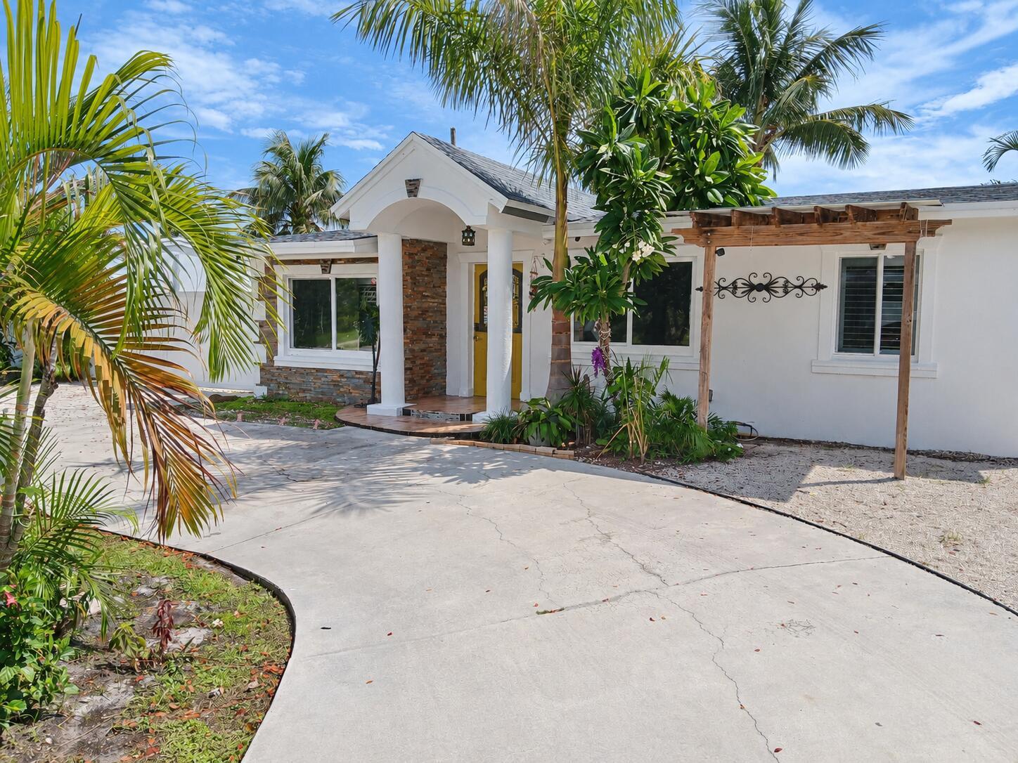 2574 NE 14TH Terrace, Pompano Beach, FL 33064, Pompano Beach - Photo 4