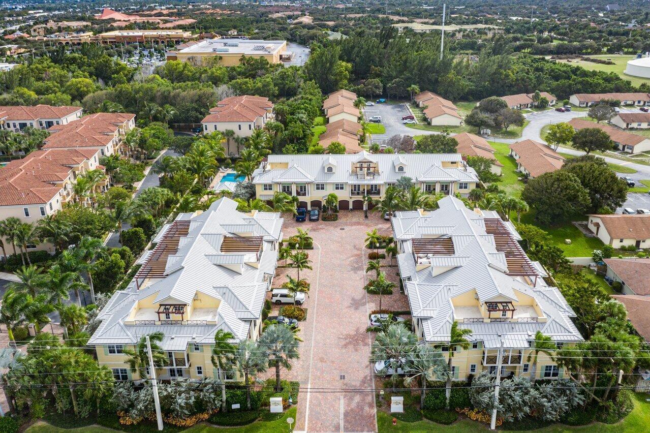 3770 County Line Road C2, Tequesta, FL 33469, Tequesta - Photo 3
