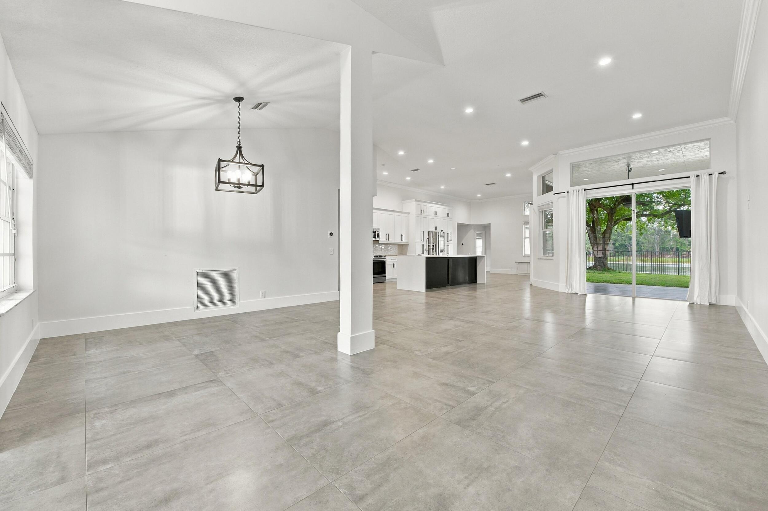 2559 Jardin Lane, Weston, FL 33327, Weston - Photo 4