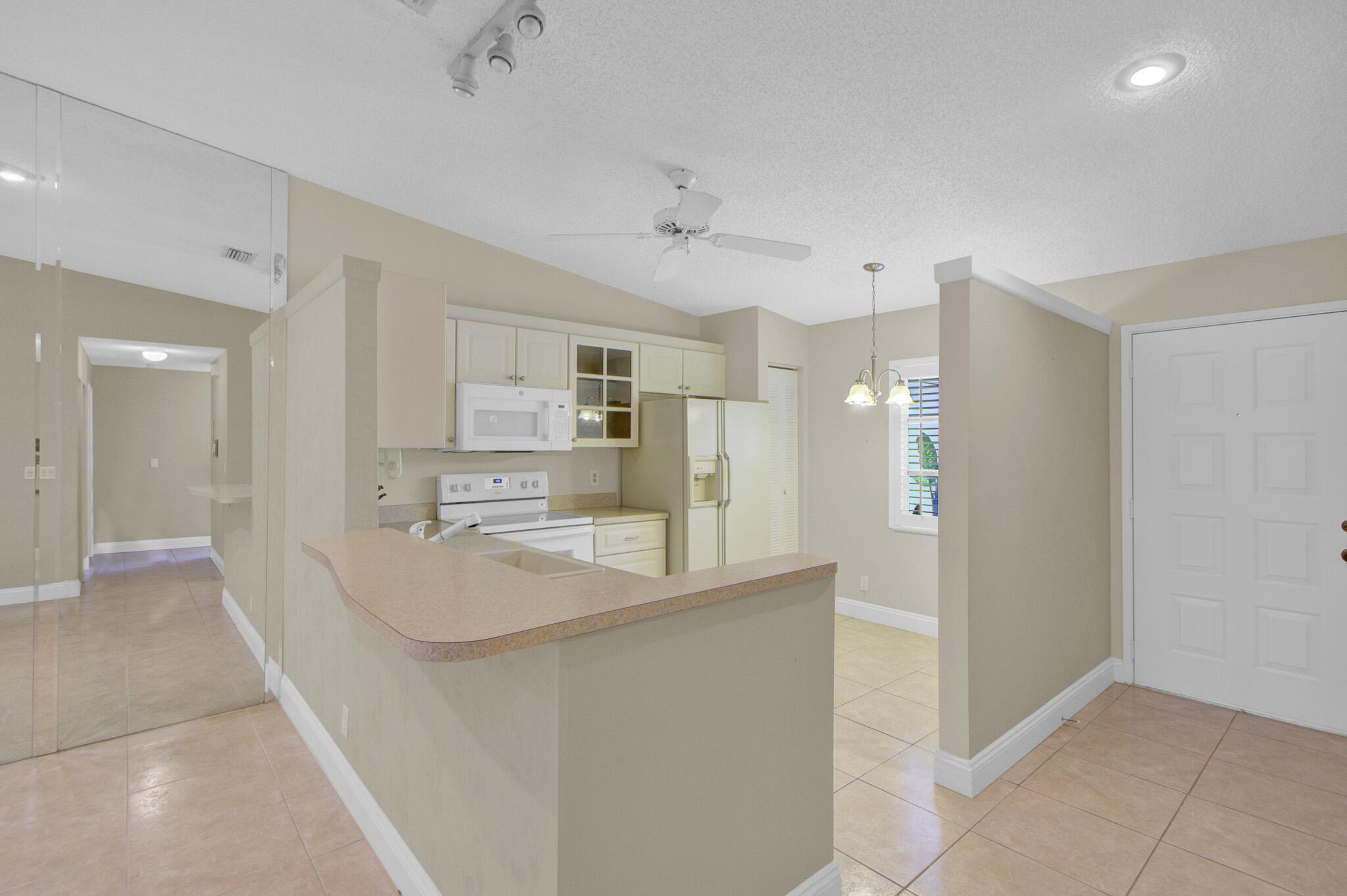 8864 Sunscape Lane, Boca Raton, FL 33496, Boca Raton - Photo 4