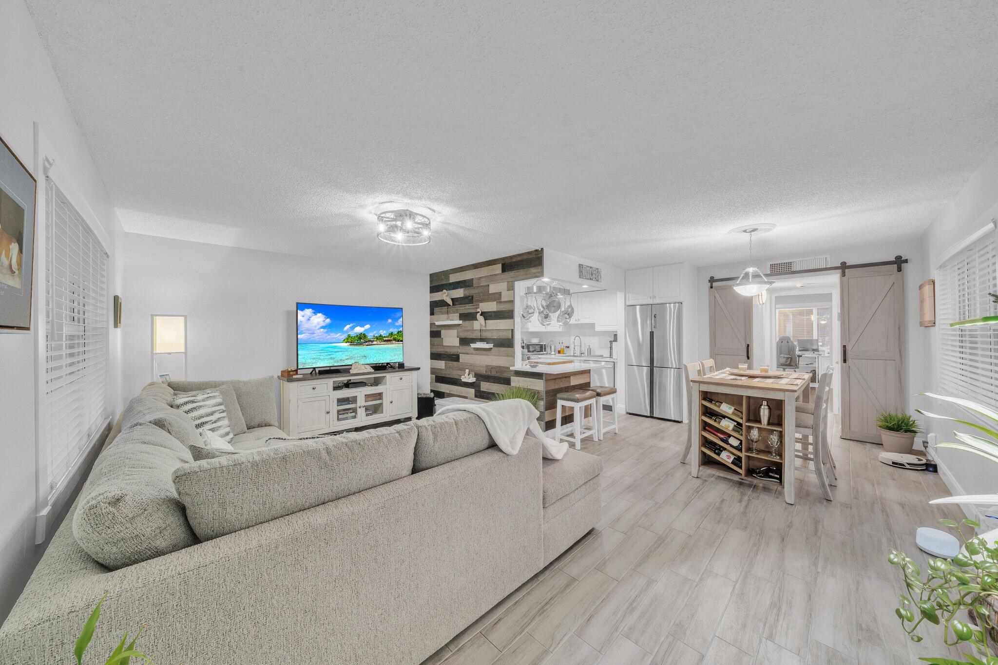 544 Capri L, Delray Beach, FL 33484, Delray Beach - Photo 3