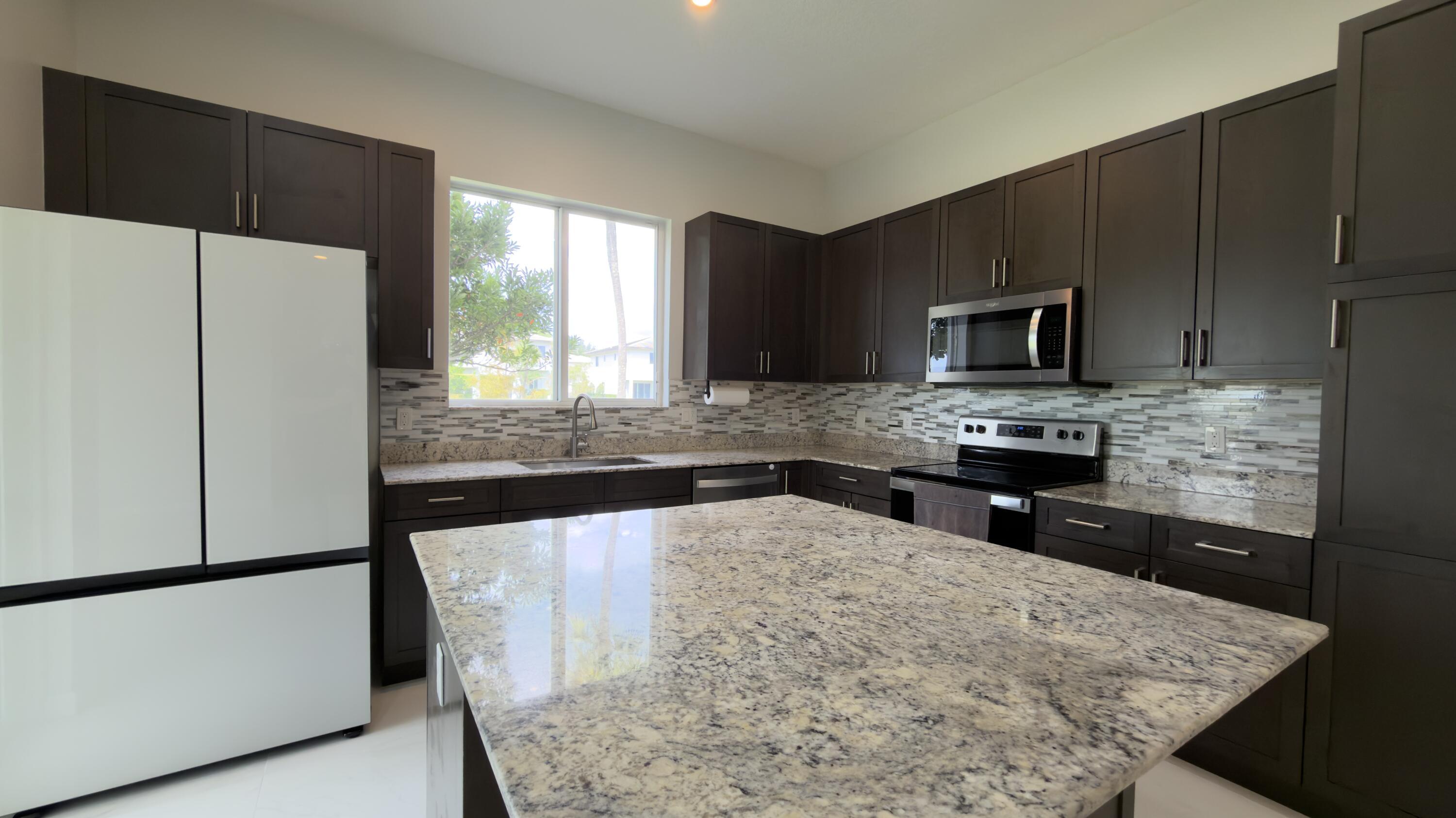 761 PIONEER Way, Royal Palm Beach, FL 33411, Royal Palm Beach - Photo 5