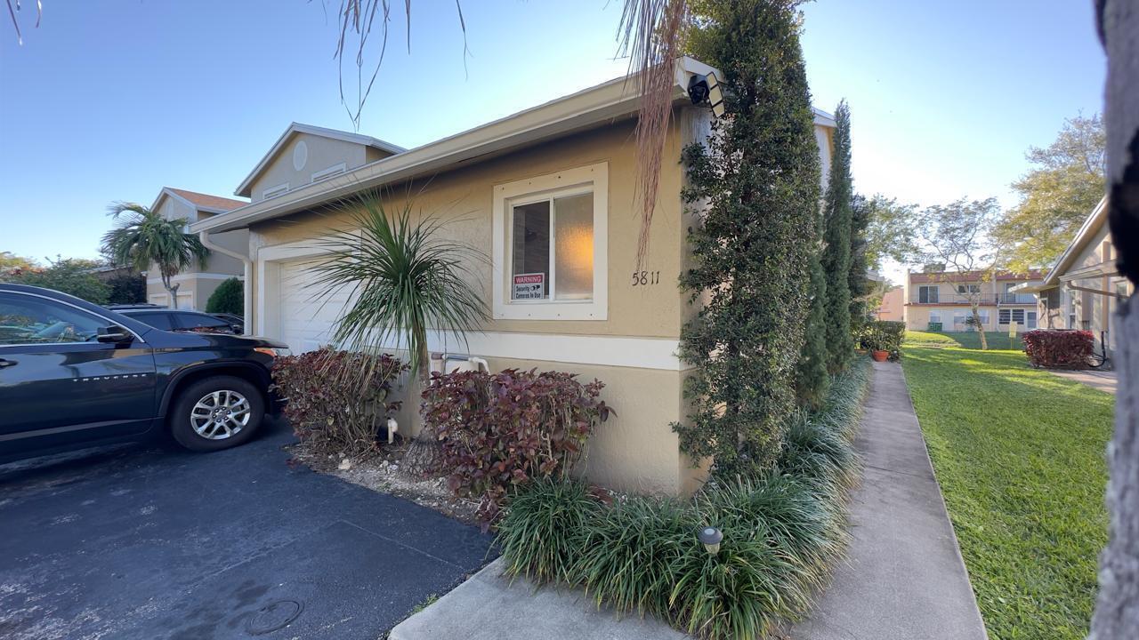 5811 NW 57th Avenue, Tamarac, FL 33319, Tamarac