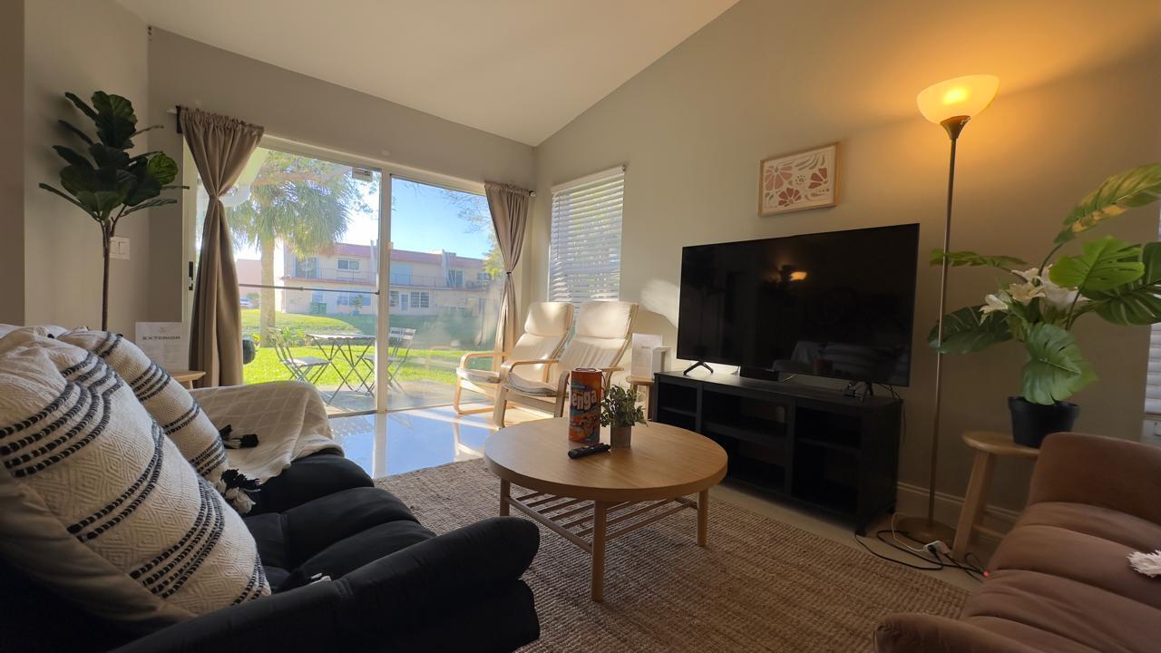 5811 NW 57th Avenue, Tamarac, FL 33319, Tamarac - Photo 5