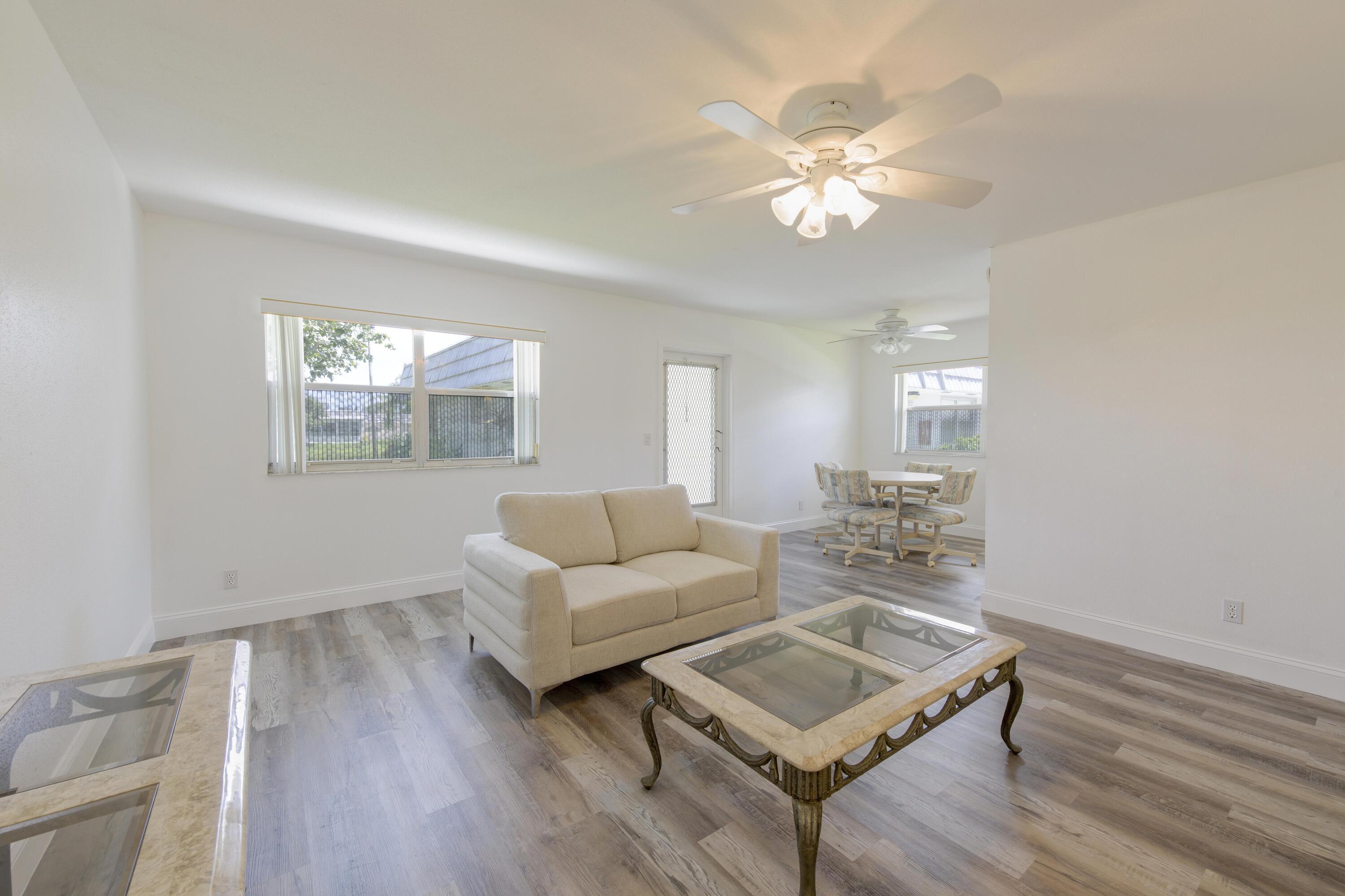 189 Valencia H, Delray Beach, FL 33446, Delray Beach - Photo 2