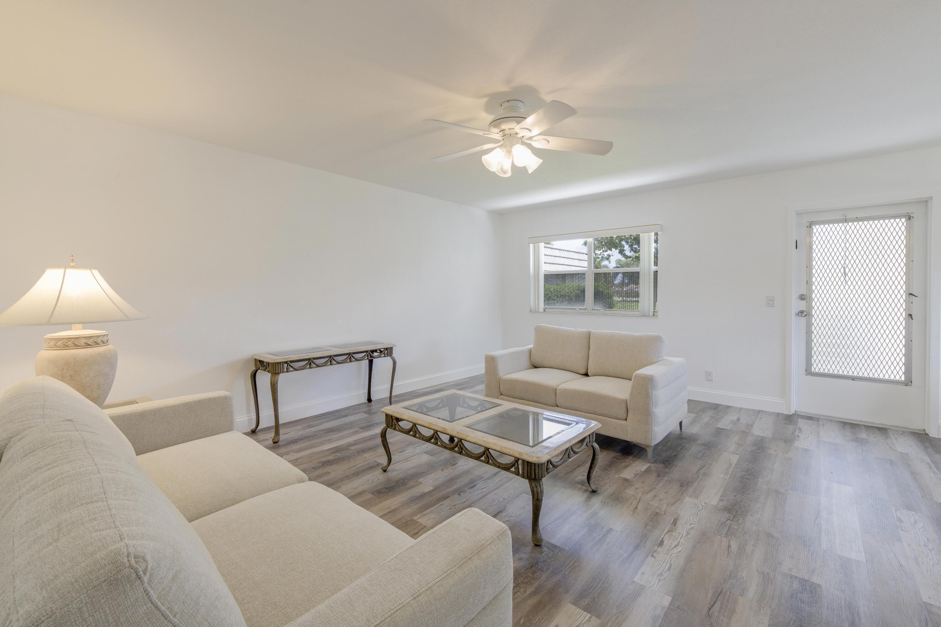 189 Valencia H, Delray Beach, FL 33446, Delray Beach - Photo 3